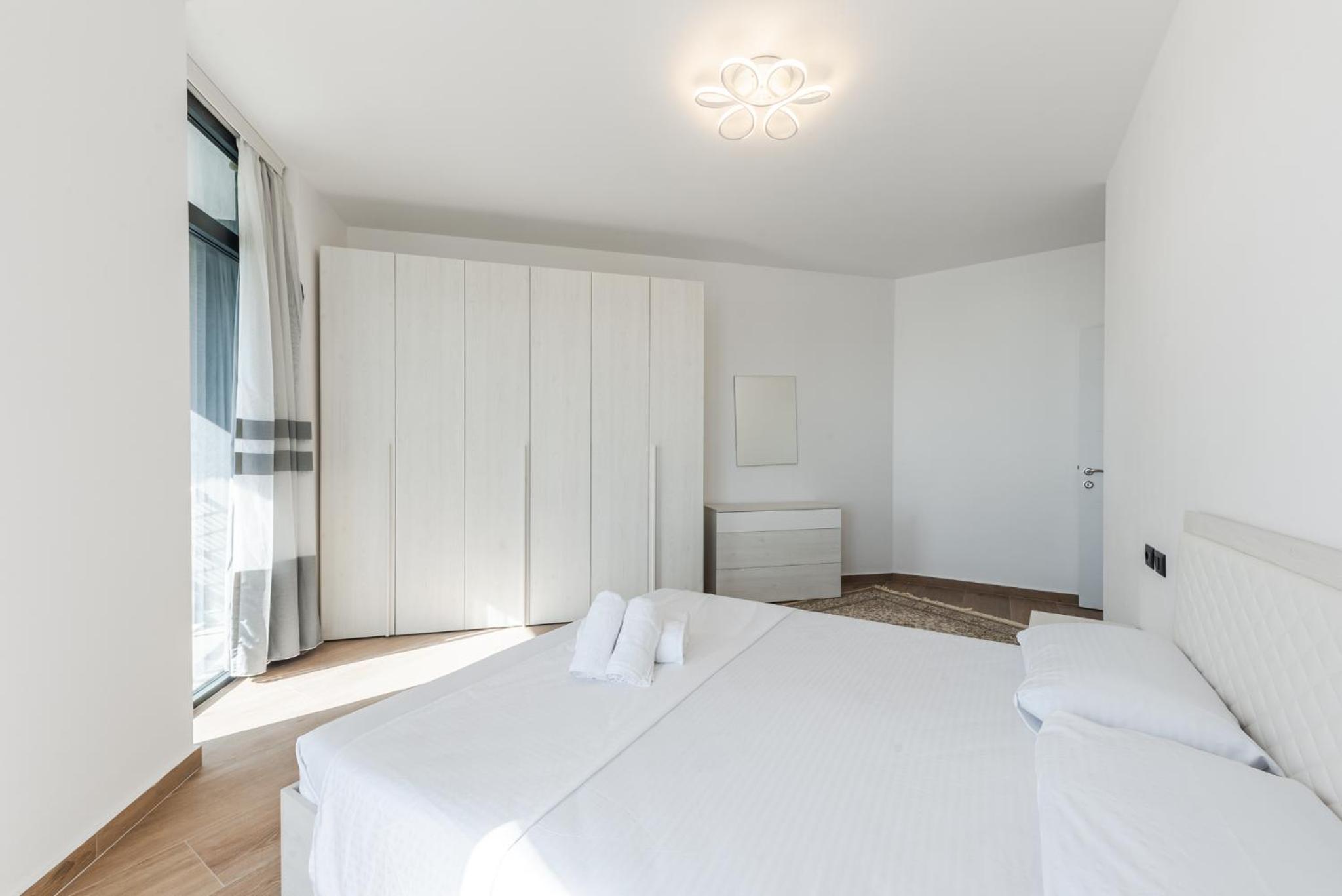 Hill Side Suite by PS