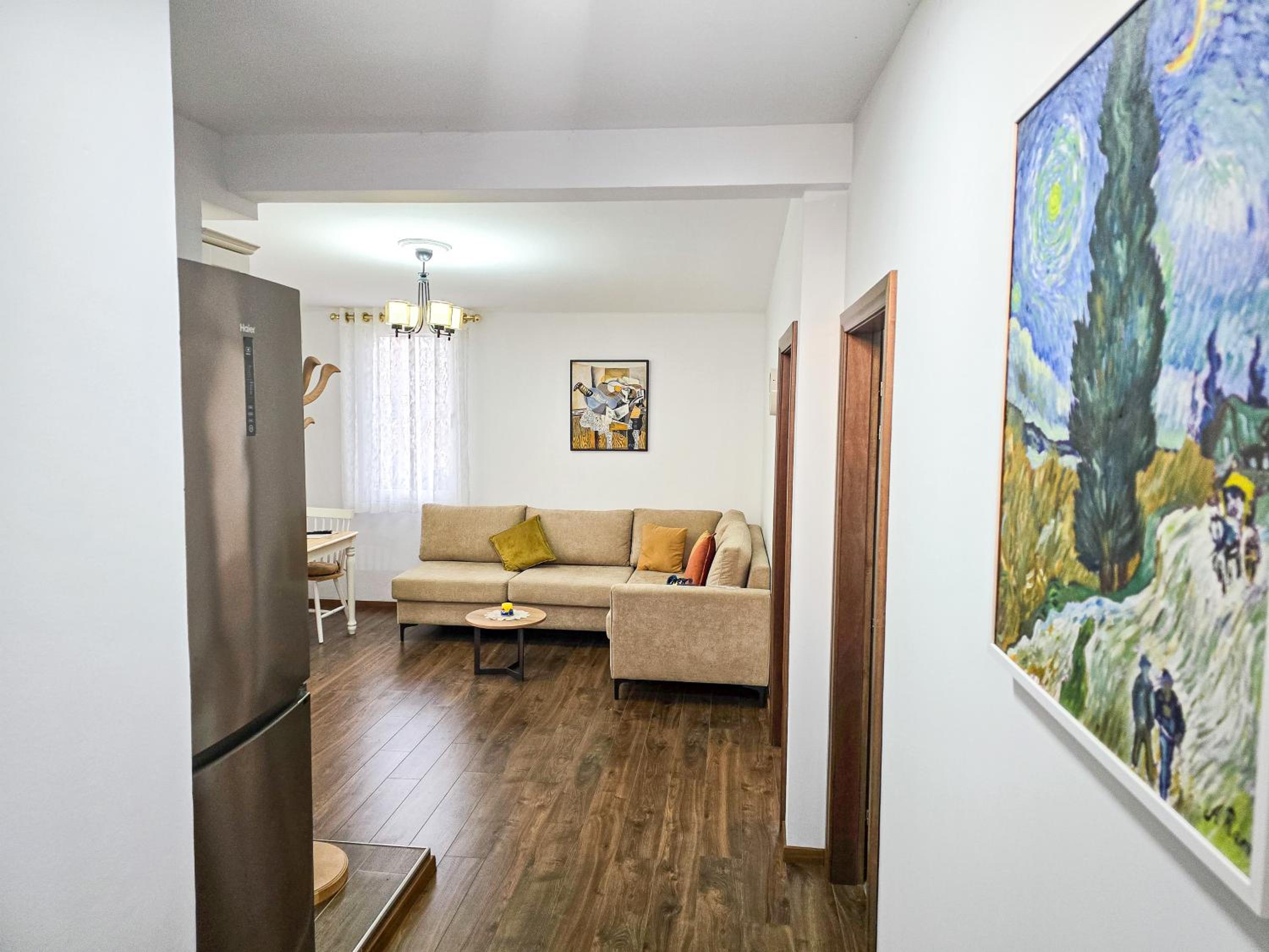 Lake Park 2BR Apartment