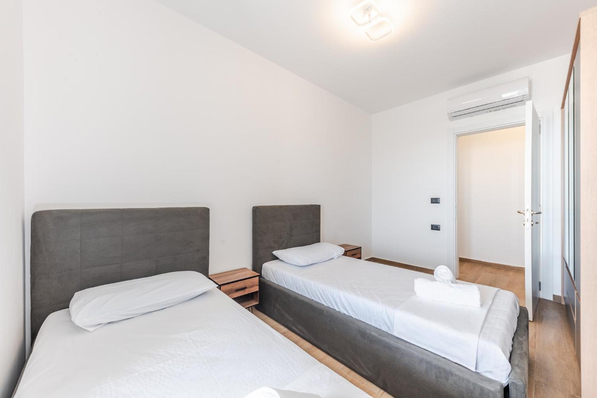 Hill Side Suite by PS