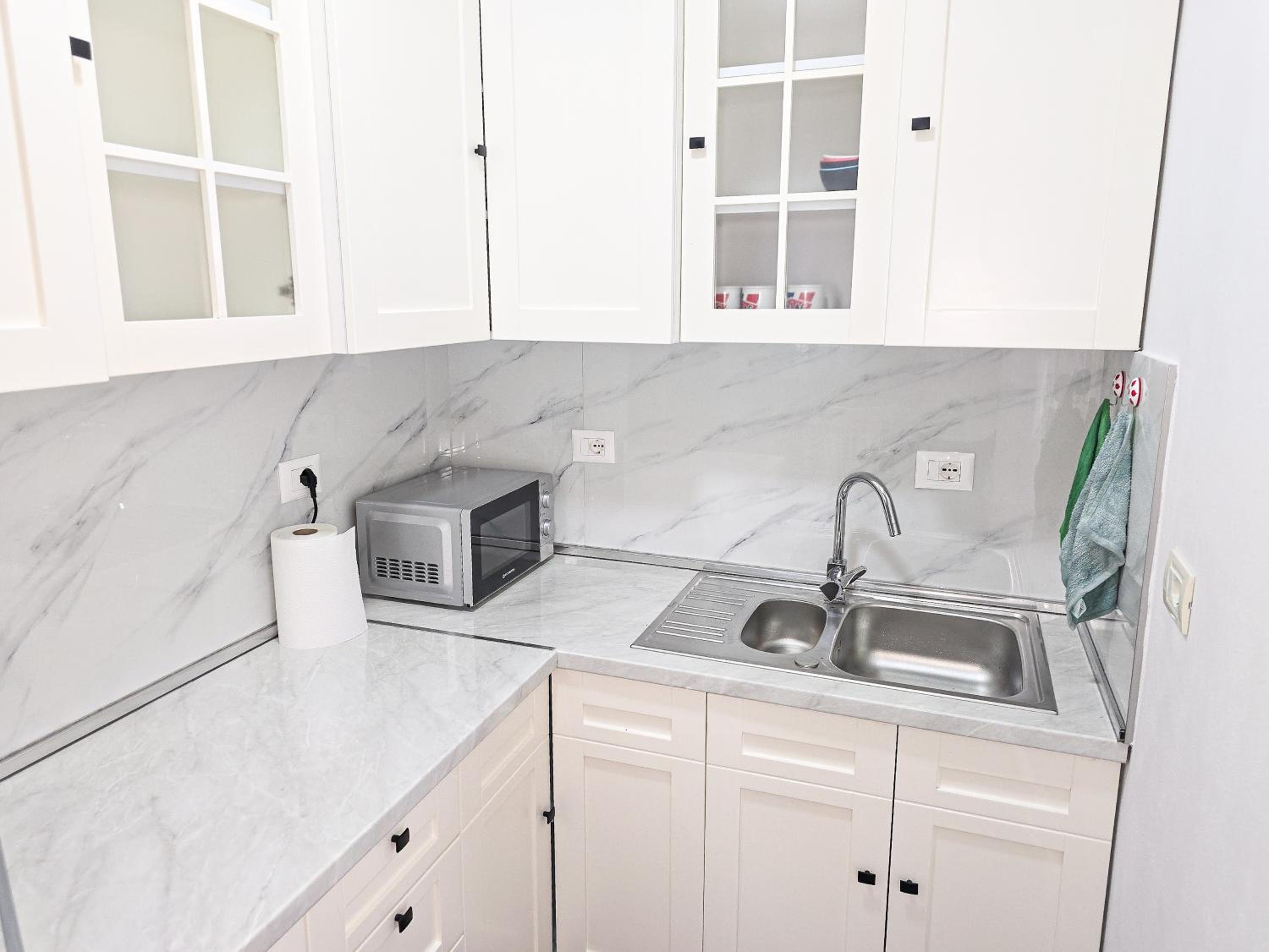 Lake Park 2BR Apartment