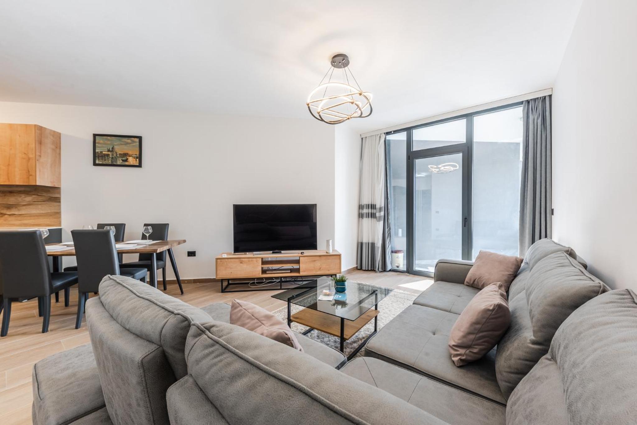 Hill Side Suite by PS