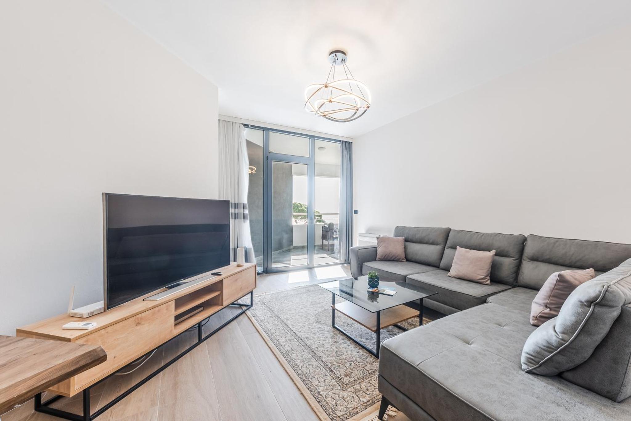 Hill Side Suite by PS