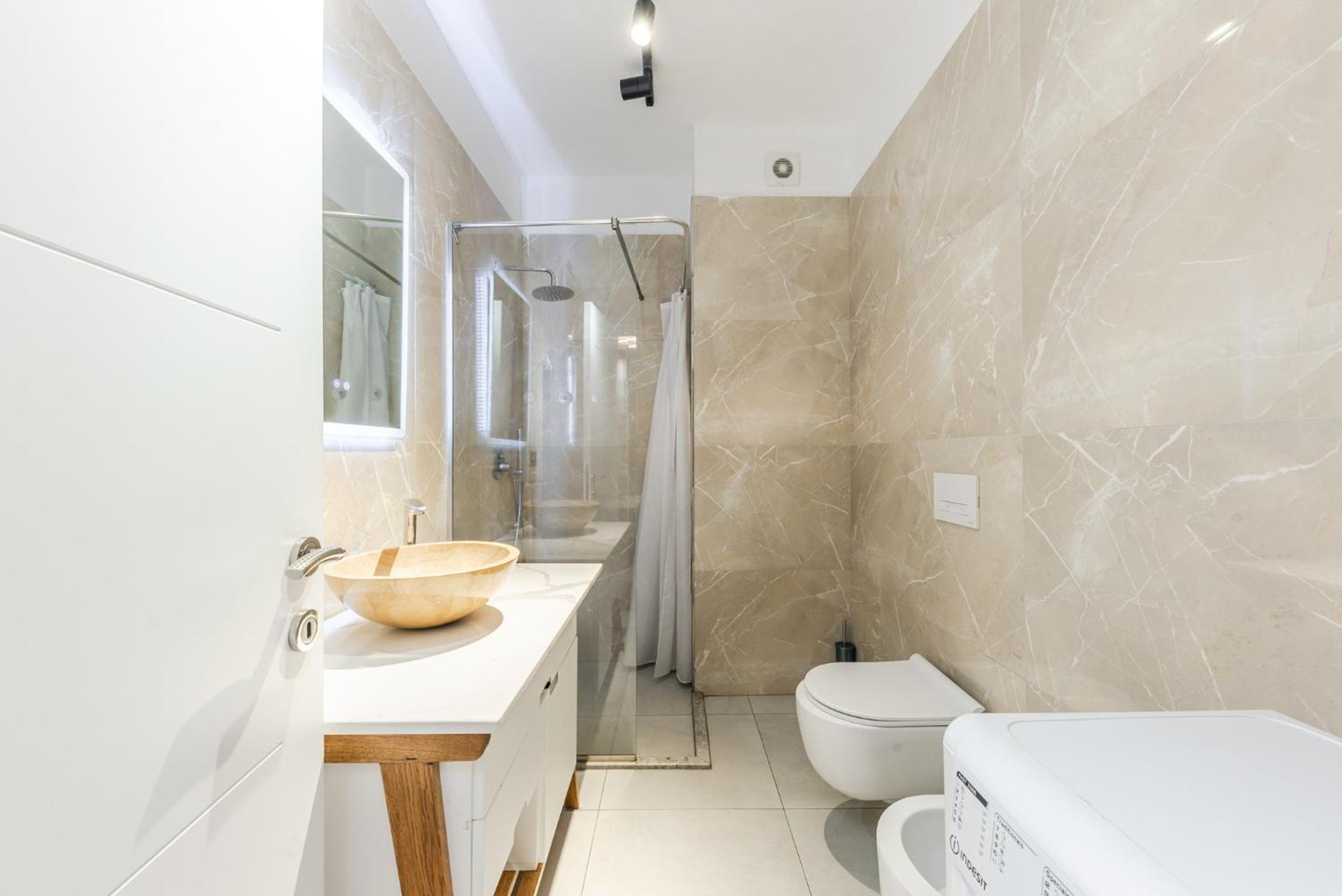 Hill Side Suite by PS
