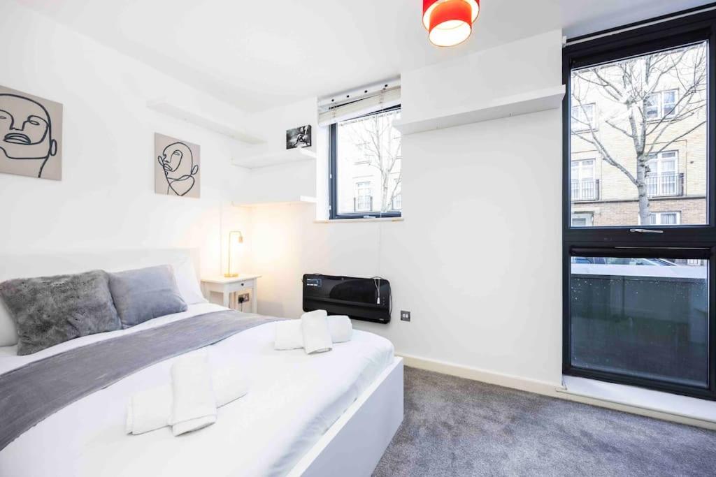 Stylish 1 BR Apartment Near Shoreditch - 10 Min Walk
