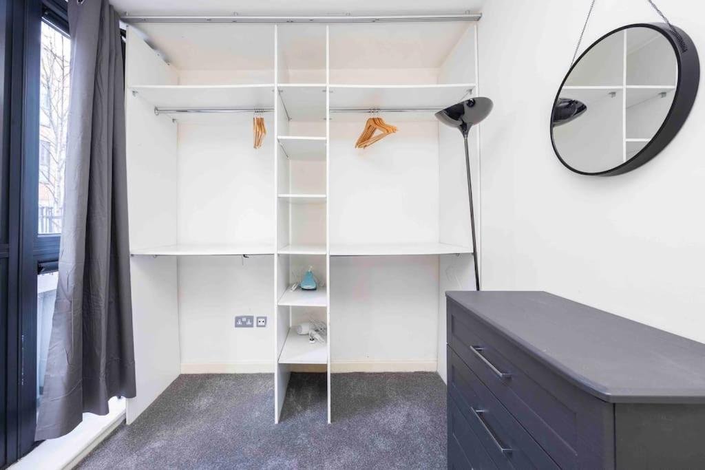 Stylish 1 BR Apartment Near Shoreditch - 10 Min Walk