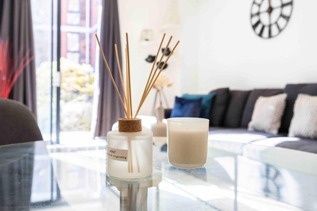 Stylish 1 BR Apartment Near Shoreditch - 10 Min Walk