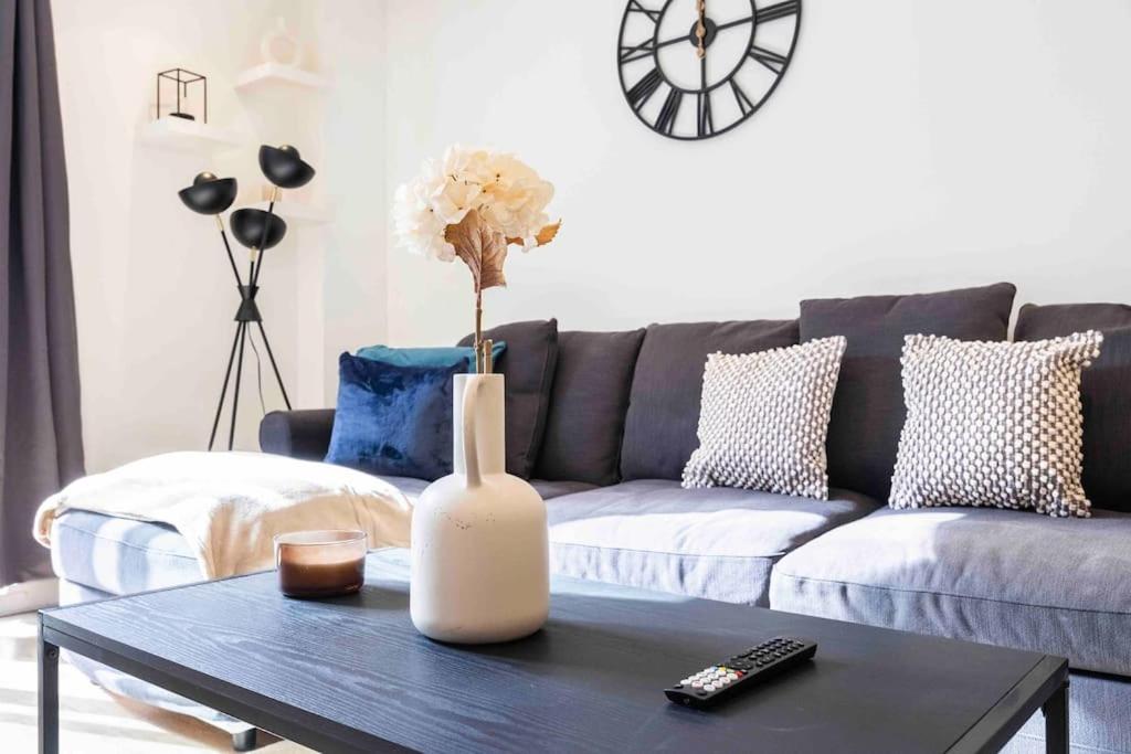 Stylish 1 BR Apartment Near Shoreditch - 10 Min Walk