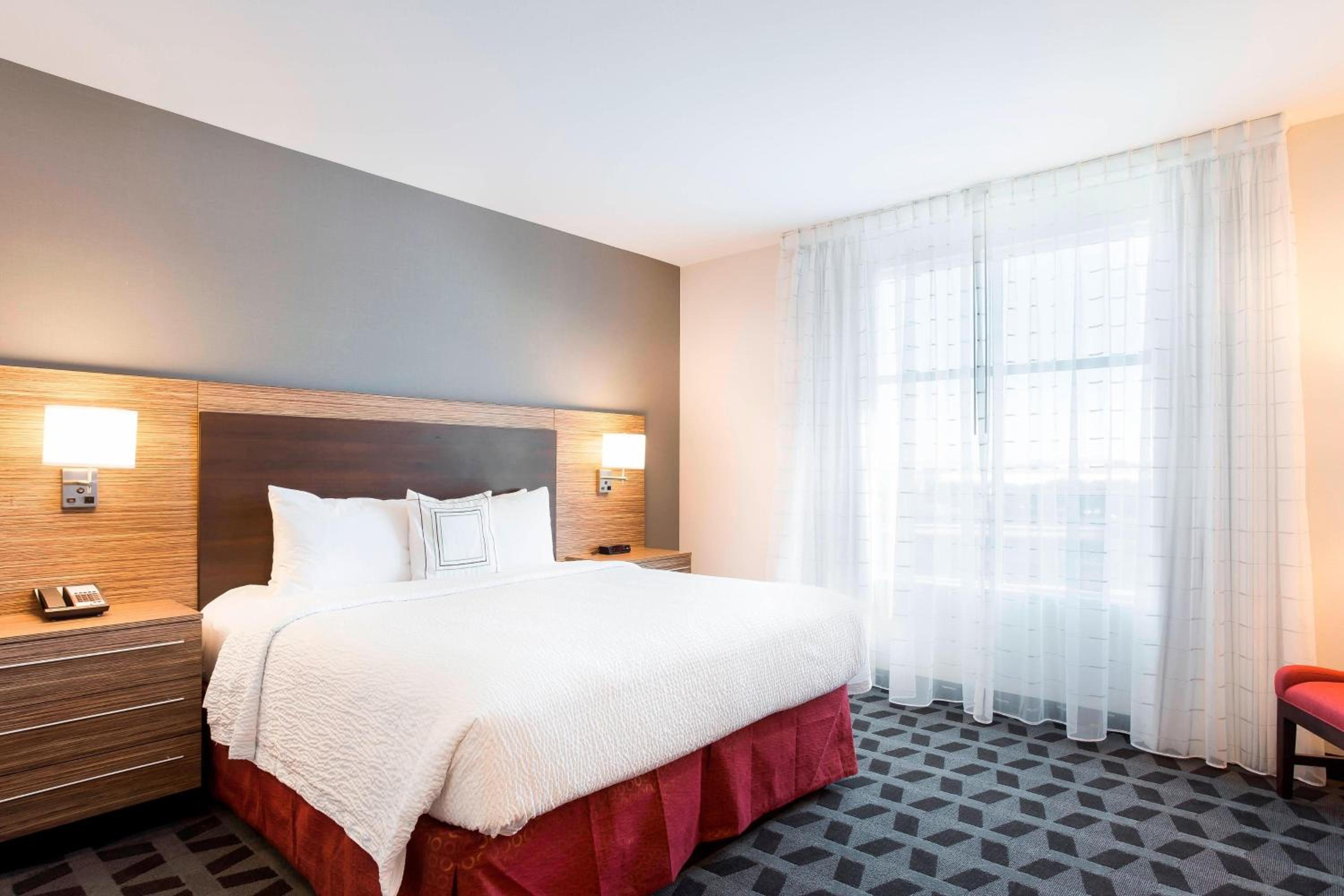 TownePlace Suites by Marriott San Mateo Foster City - Property Image 21