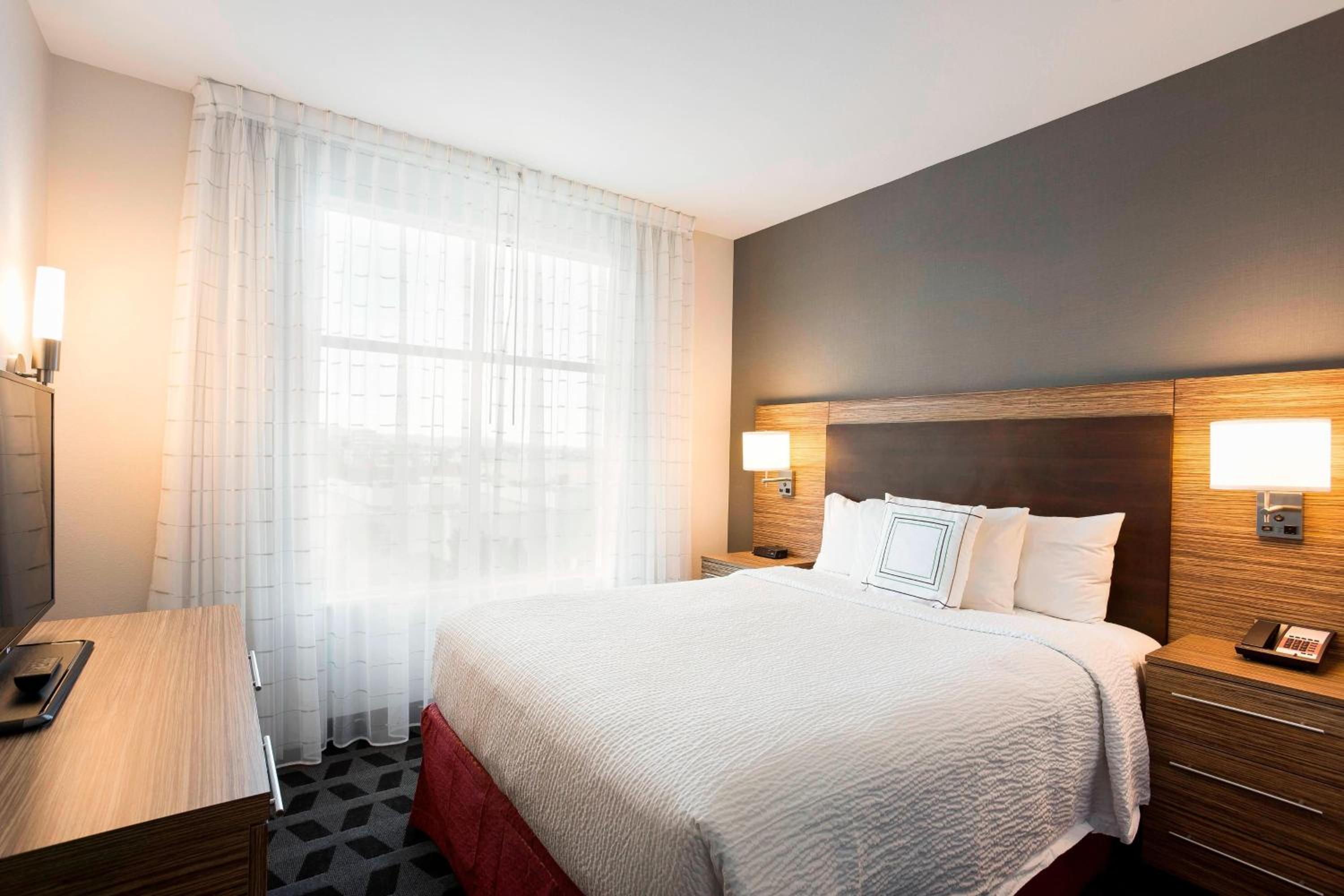 TownePlace Suites by Marriott San Mateo Foster City - Property Image 16