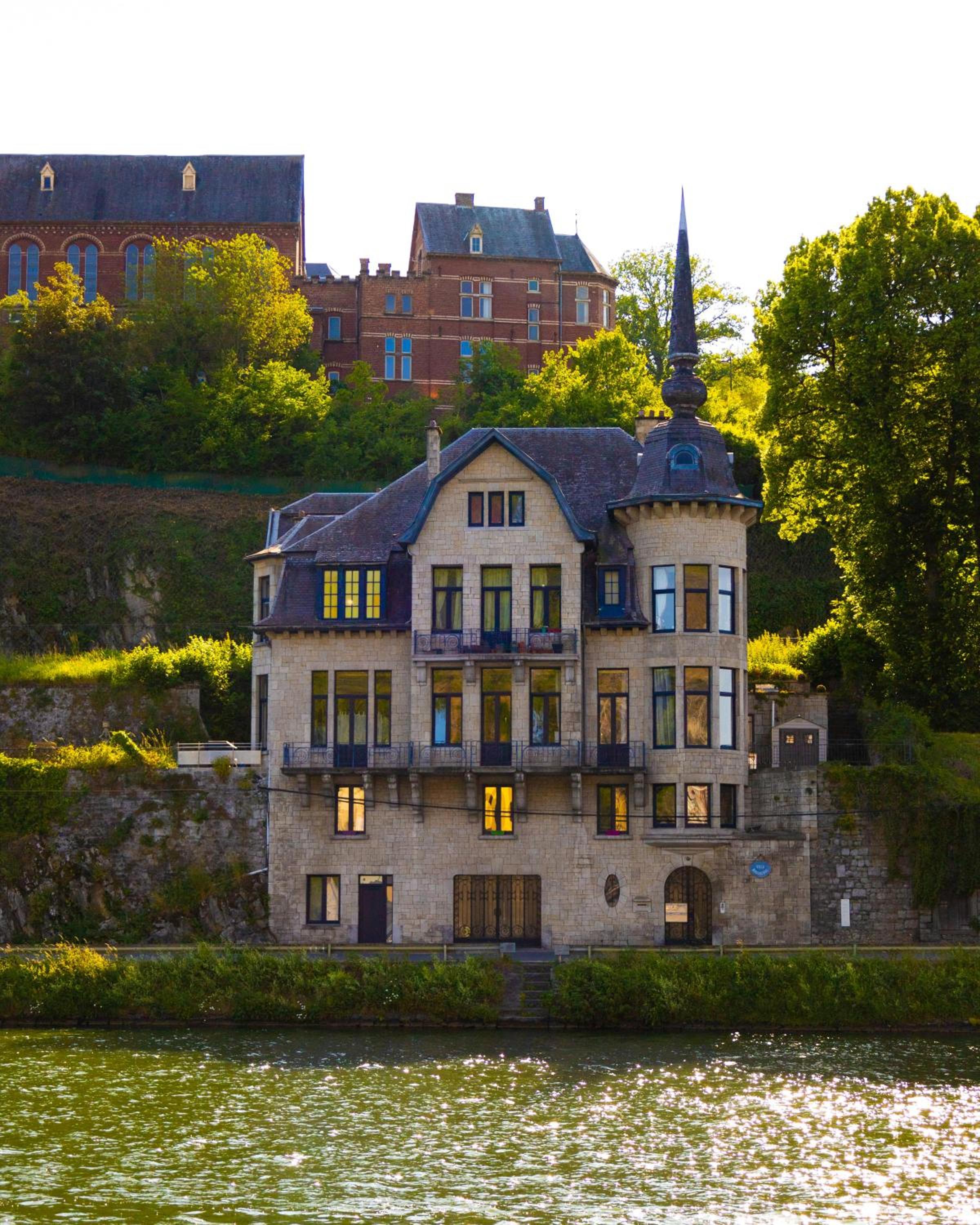 Vue Meuse, en face de la citadelle