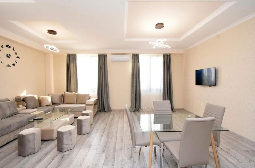Cozy Apt By Opera, Sayat Nova Ave, 2 bathrooms, Open Balcony
