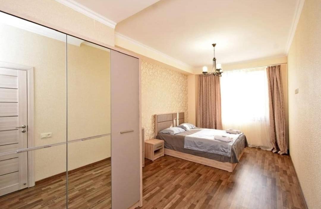 Cozy Apt By Opera, Sayat Nova Ave, 2 bathrooms, Open Balcony