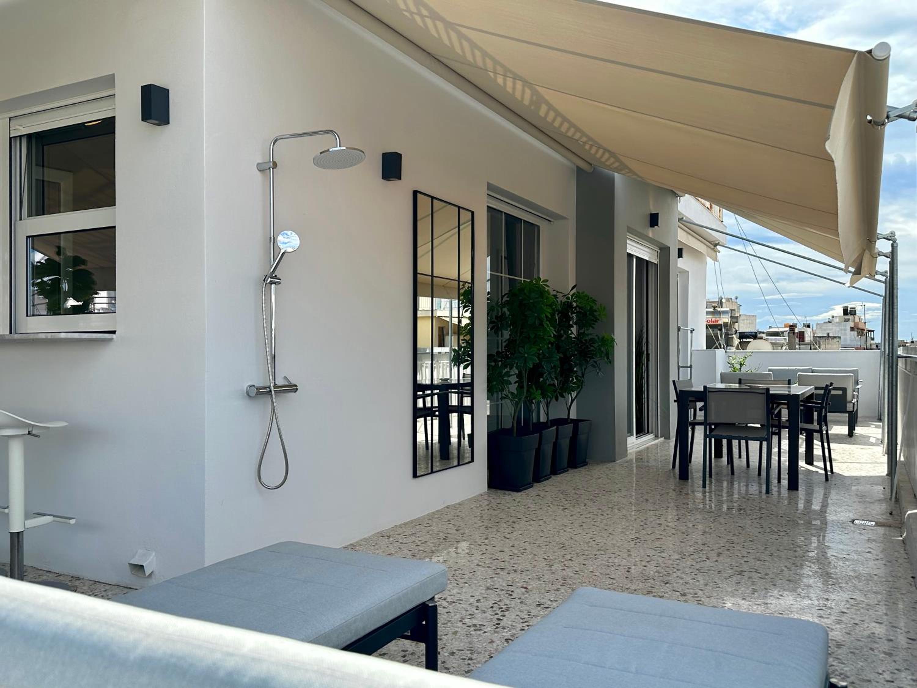 Hotel Cloud 9 in the city - Smart apartment jacuzzi - Image 1