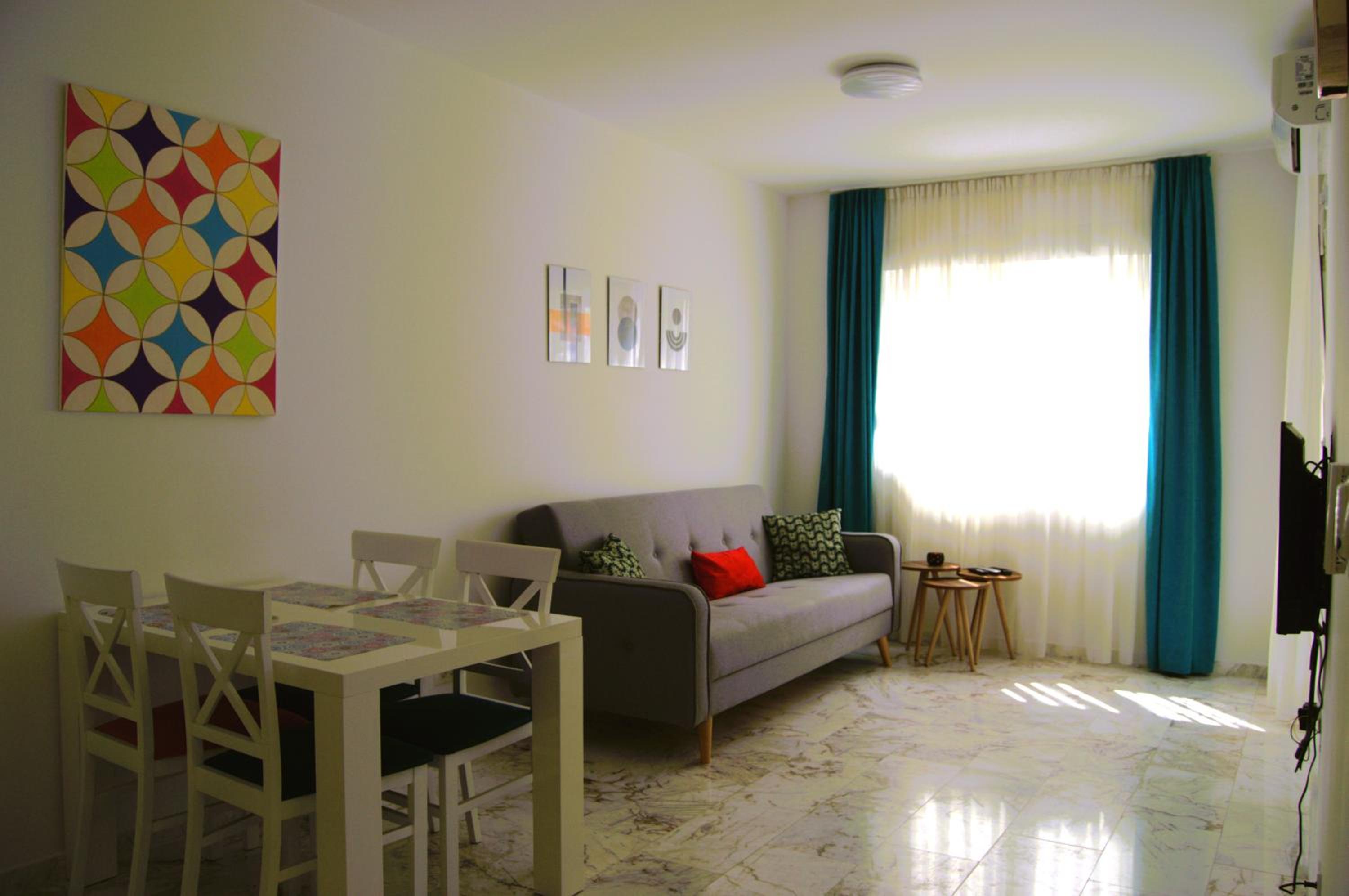 Yeshill Apartments view 3