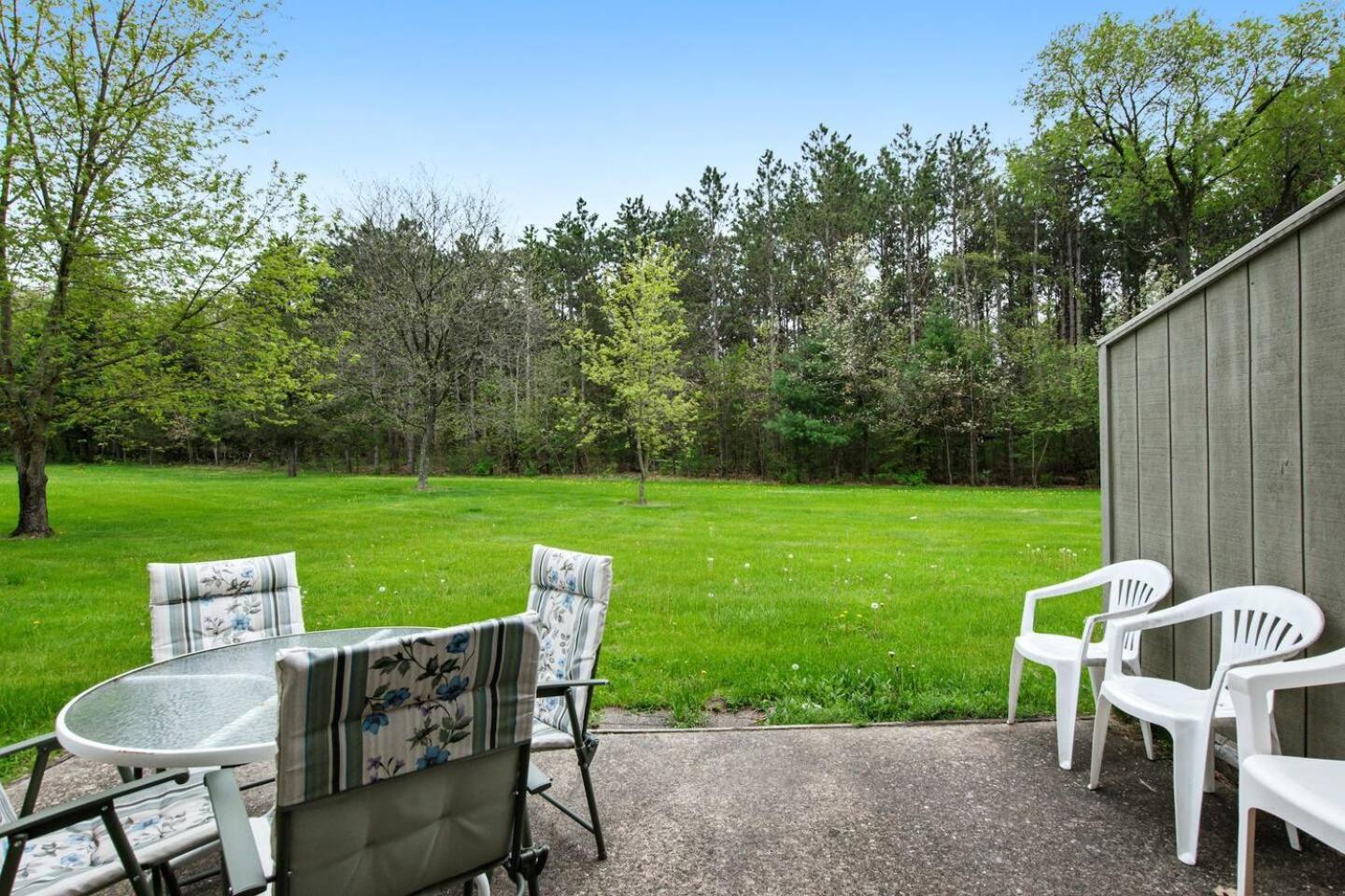 Dells Getaway At Tamarack & Mirror Lake Resort view 5