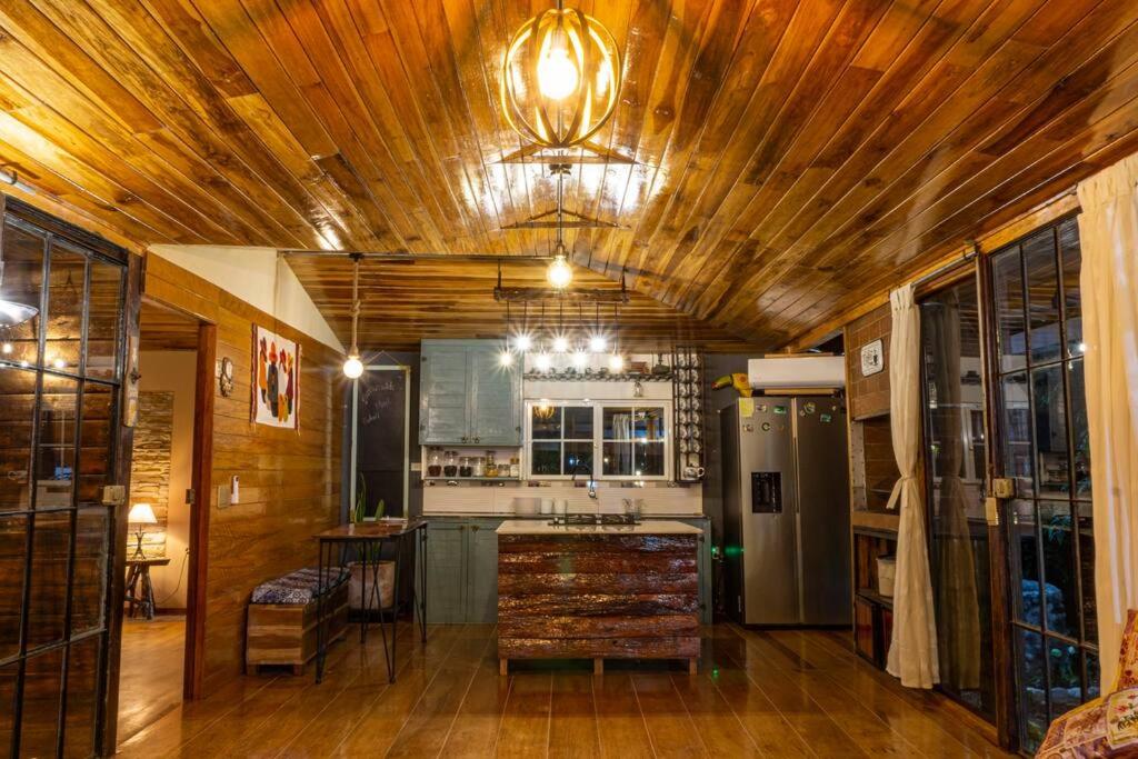 Chalet Santacruz, Casa entera en la naturaleza