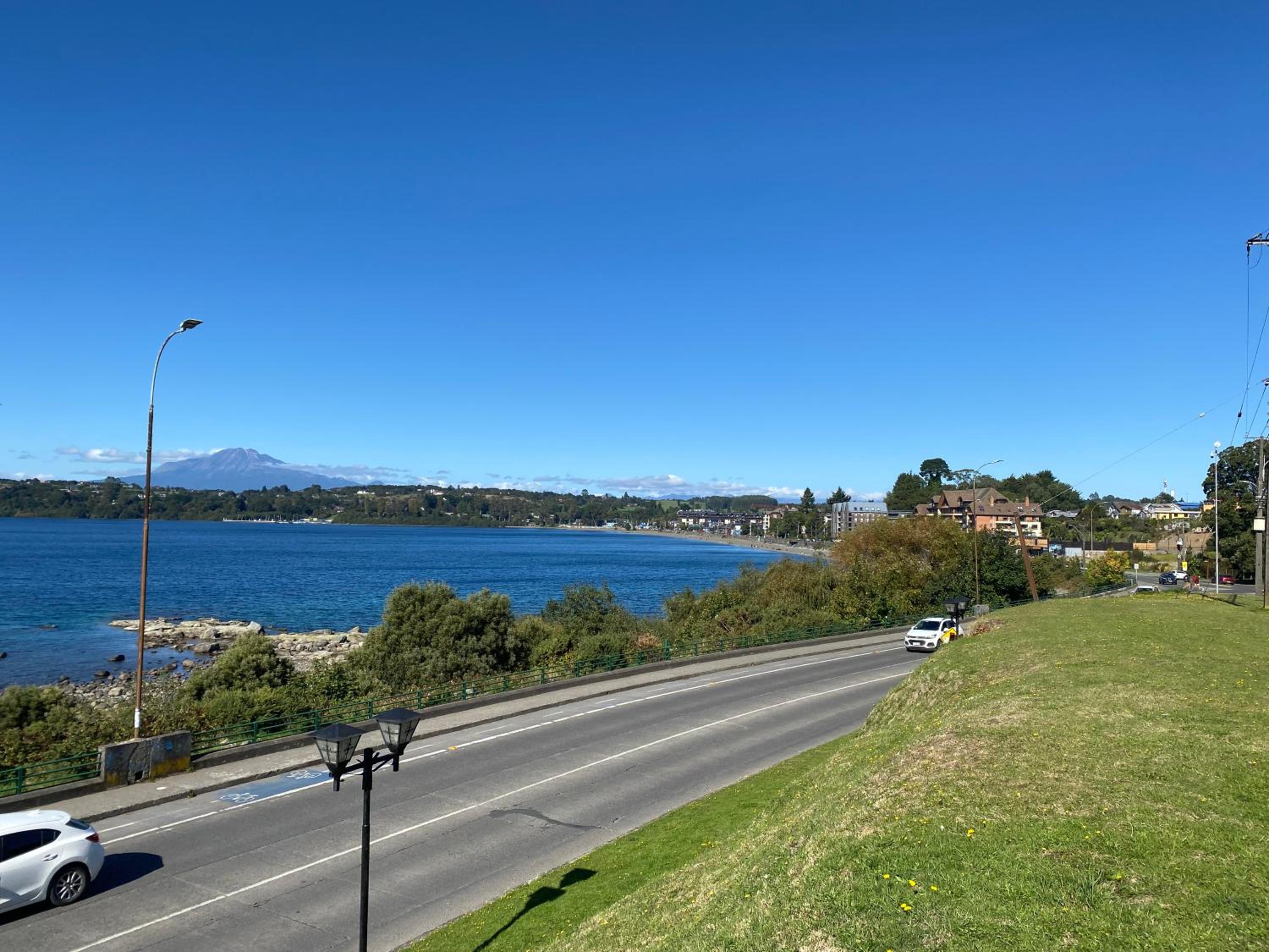 Maravilloso Depto nuevo 2D 2B centro frente al lago con piscina techada temperada, jacuzzi y gimnasio