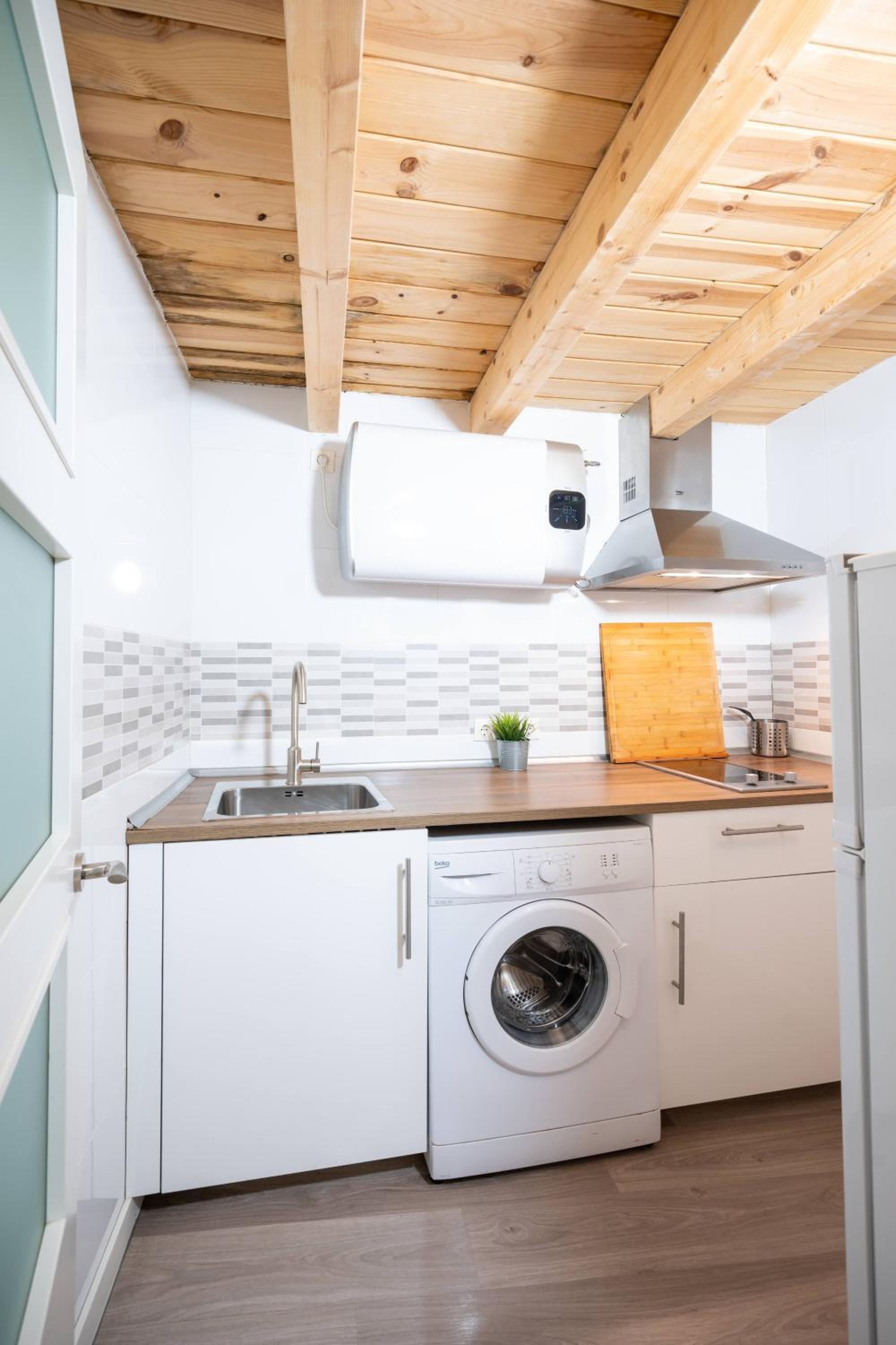 Apartamentos GO - Leopoldo Cano Center