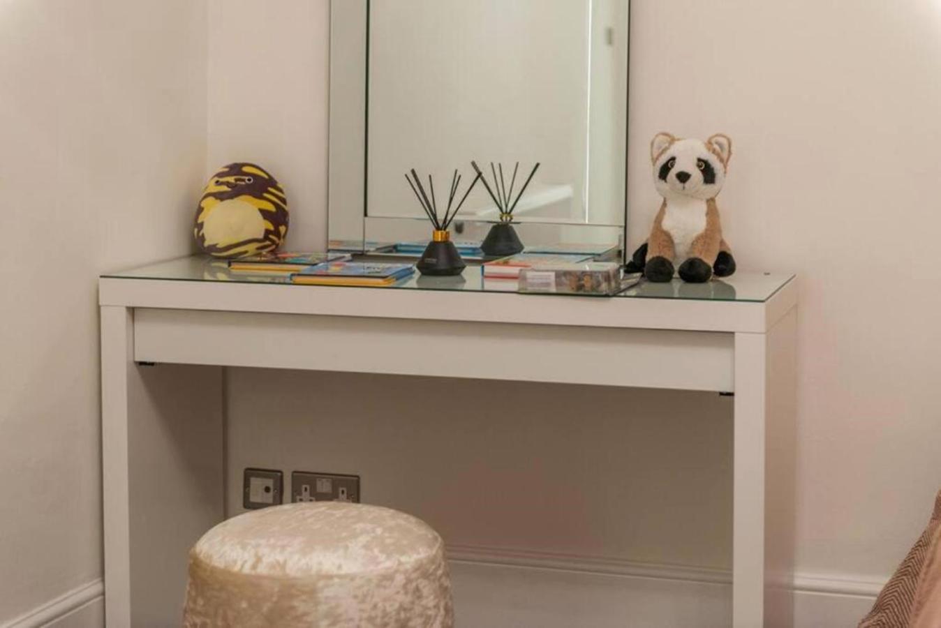 Harley Street Spectacular Suites with High Ceilings, High Luxury