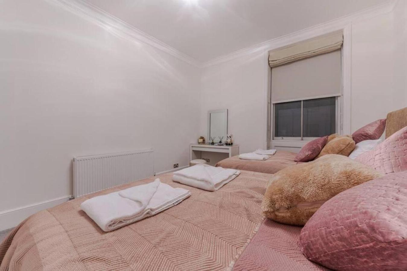 Harley Street Spectacular Suites with High Ceilings, High Luxury