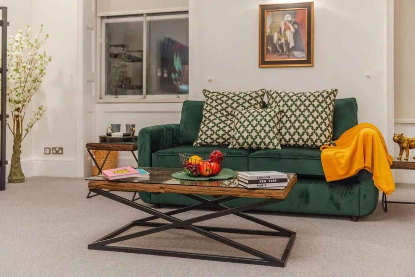 Harley Street Spectacular Suites with High Ceilings, High Luxury