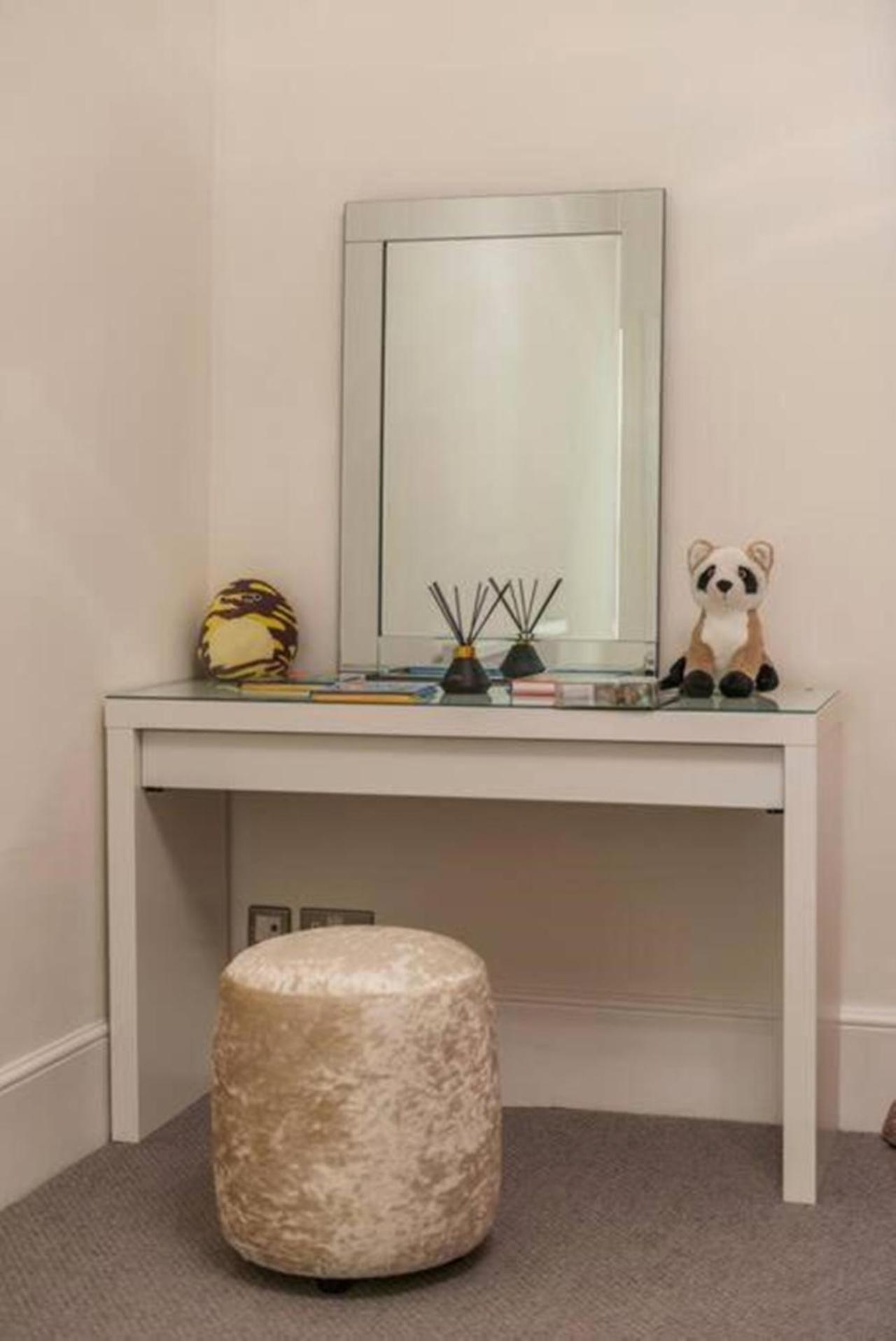 Harley Street Spectacular Suites with High Ceilings, High Luxury