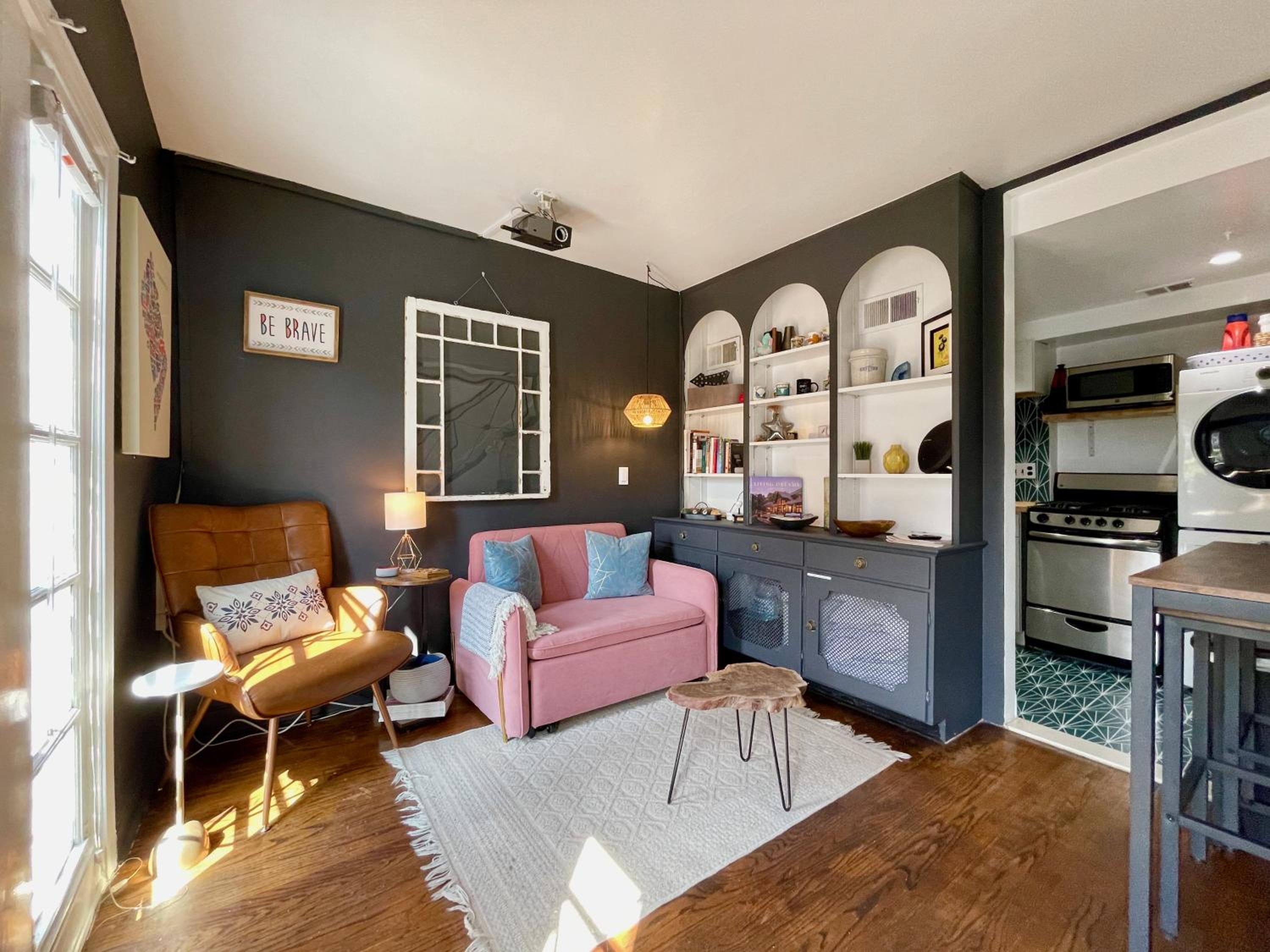 Capitol Hill Carriage House view 3