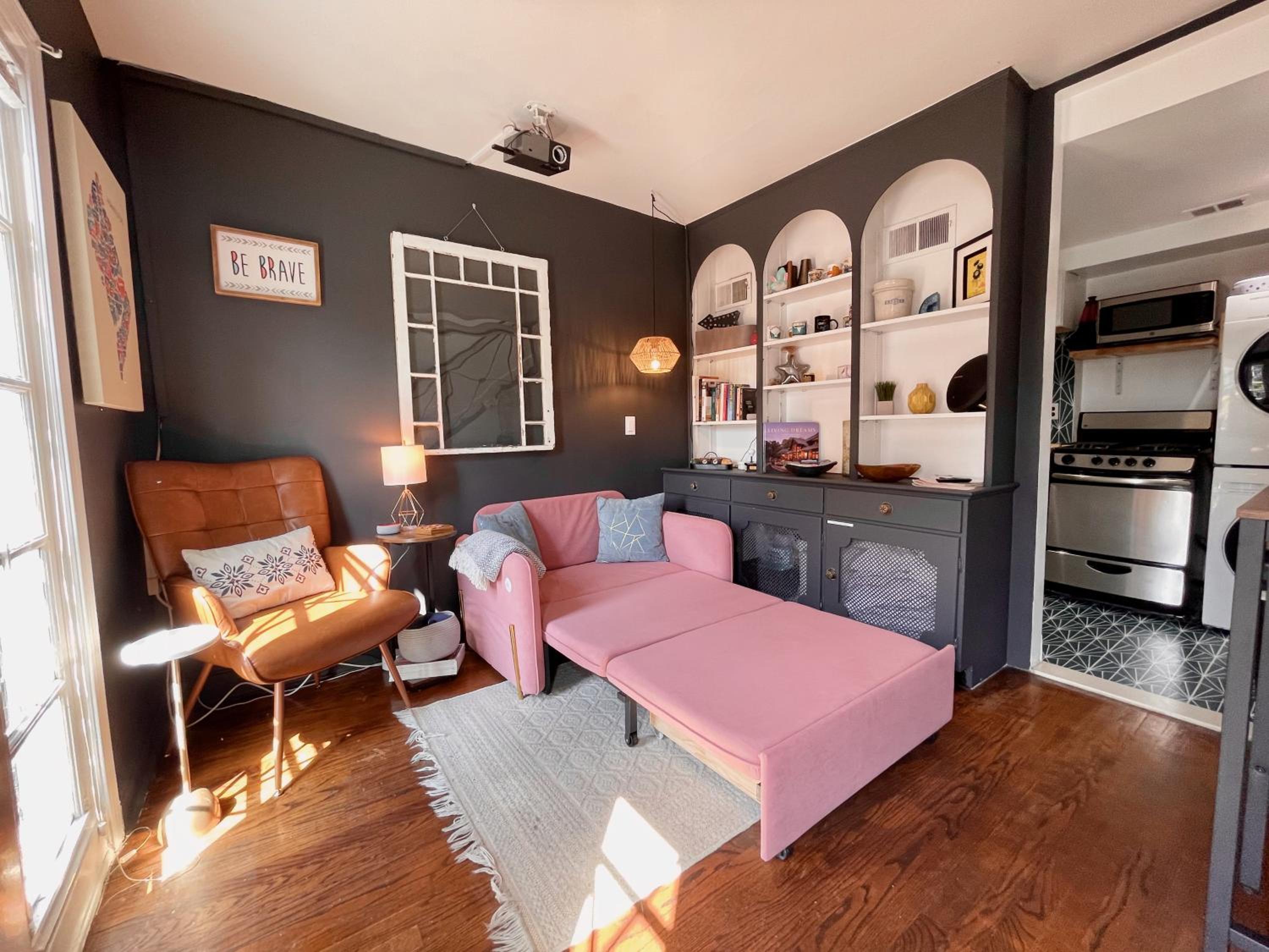 Capitol Hill Carriage House view 4