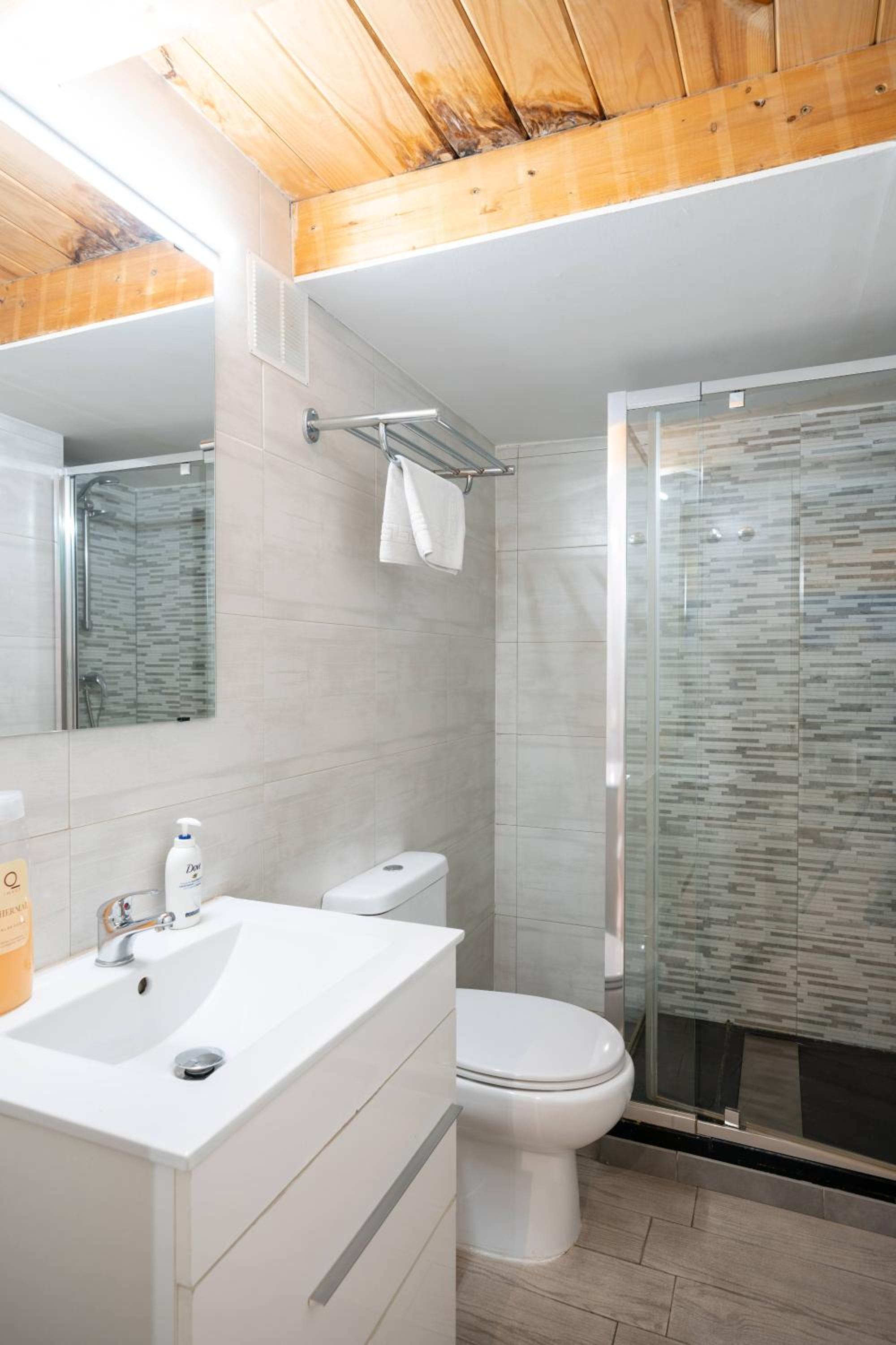 Apartamentos GO - Leopoldo Cano Center