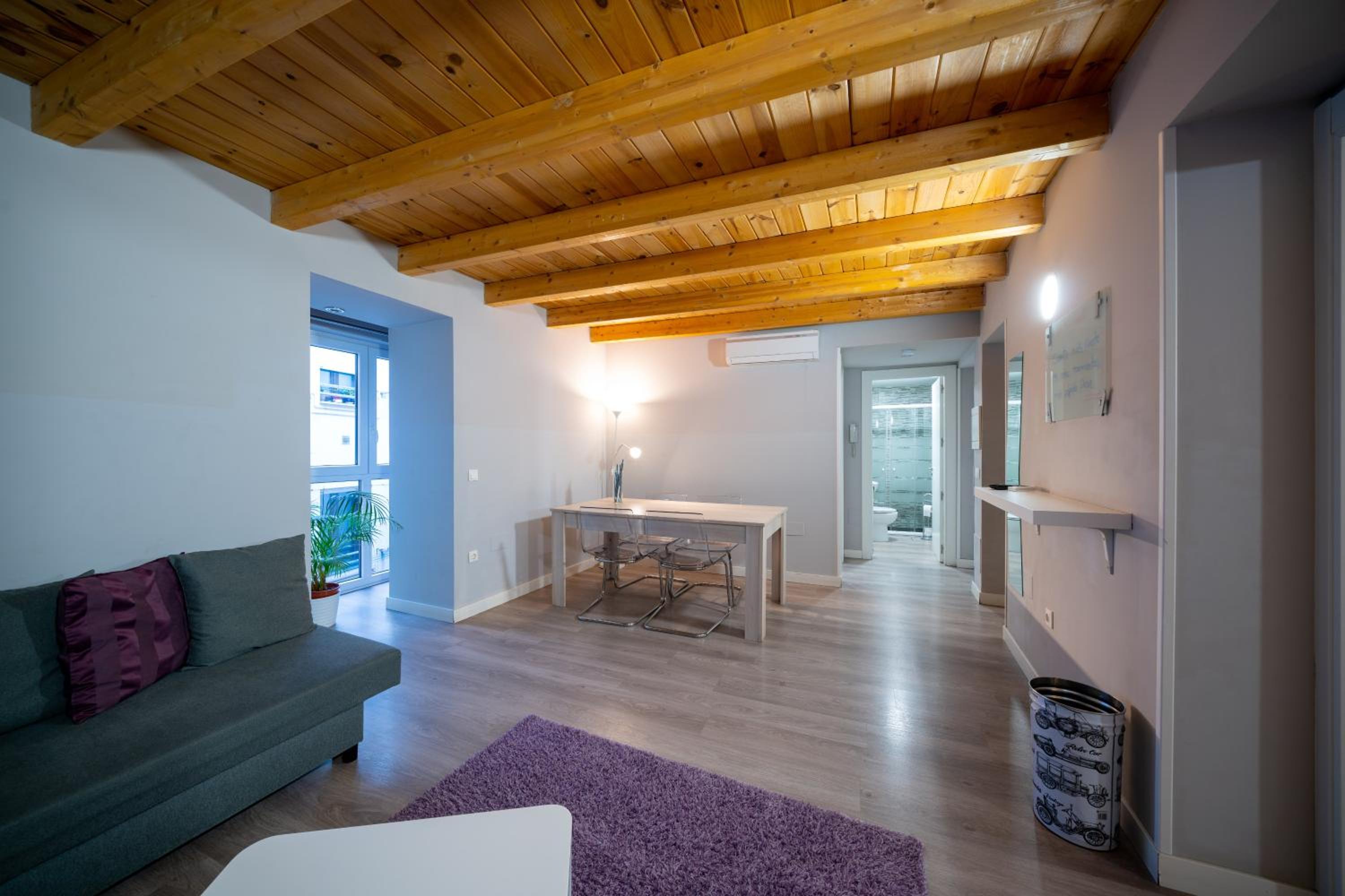 Apartamentos GO - Leopoldo Cano Center