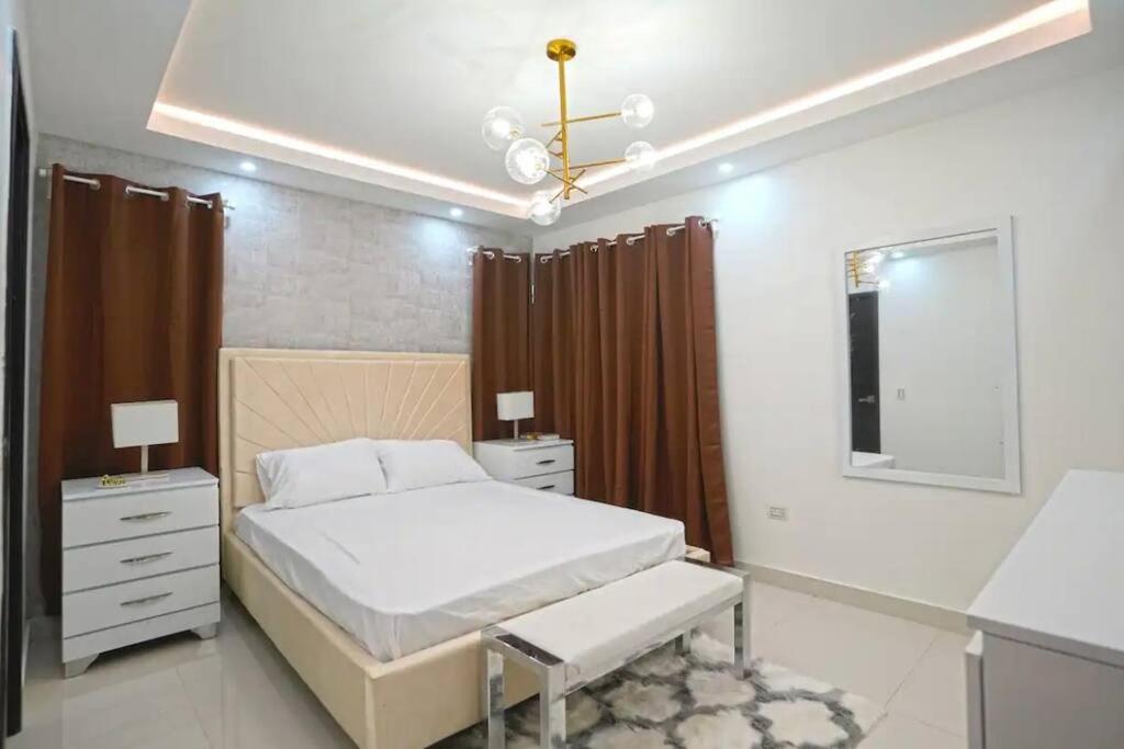 Penthouse familiar
