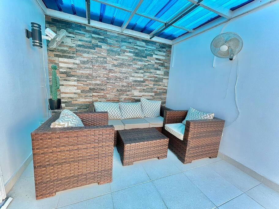 Penthouse familiar