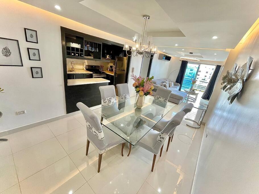 Penthouse familiar