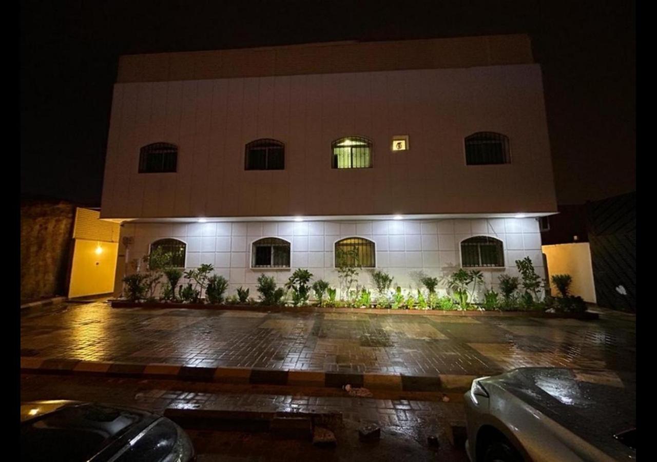 Boulevard Studio Private and Self Entry
