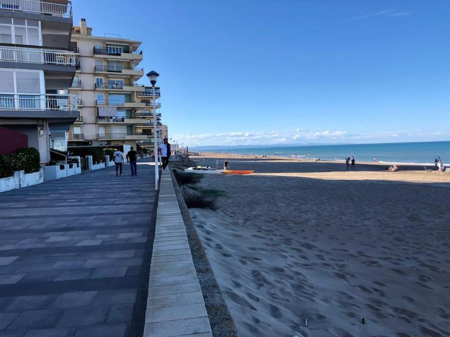 Precioso apartamento en primera línea de playa