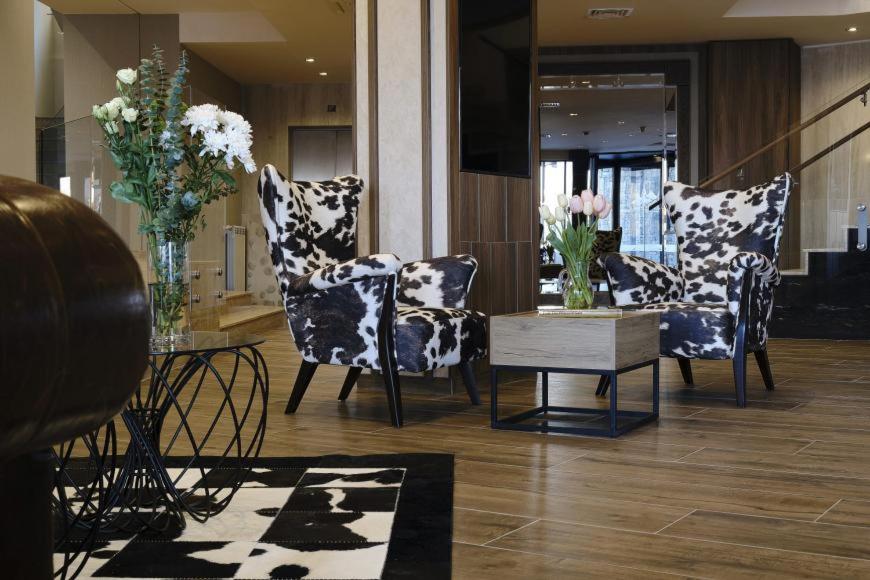 JUMP to Bansko LUXURY STUDIO in SPA resort incl wellness