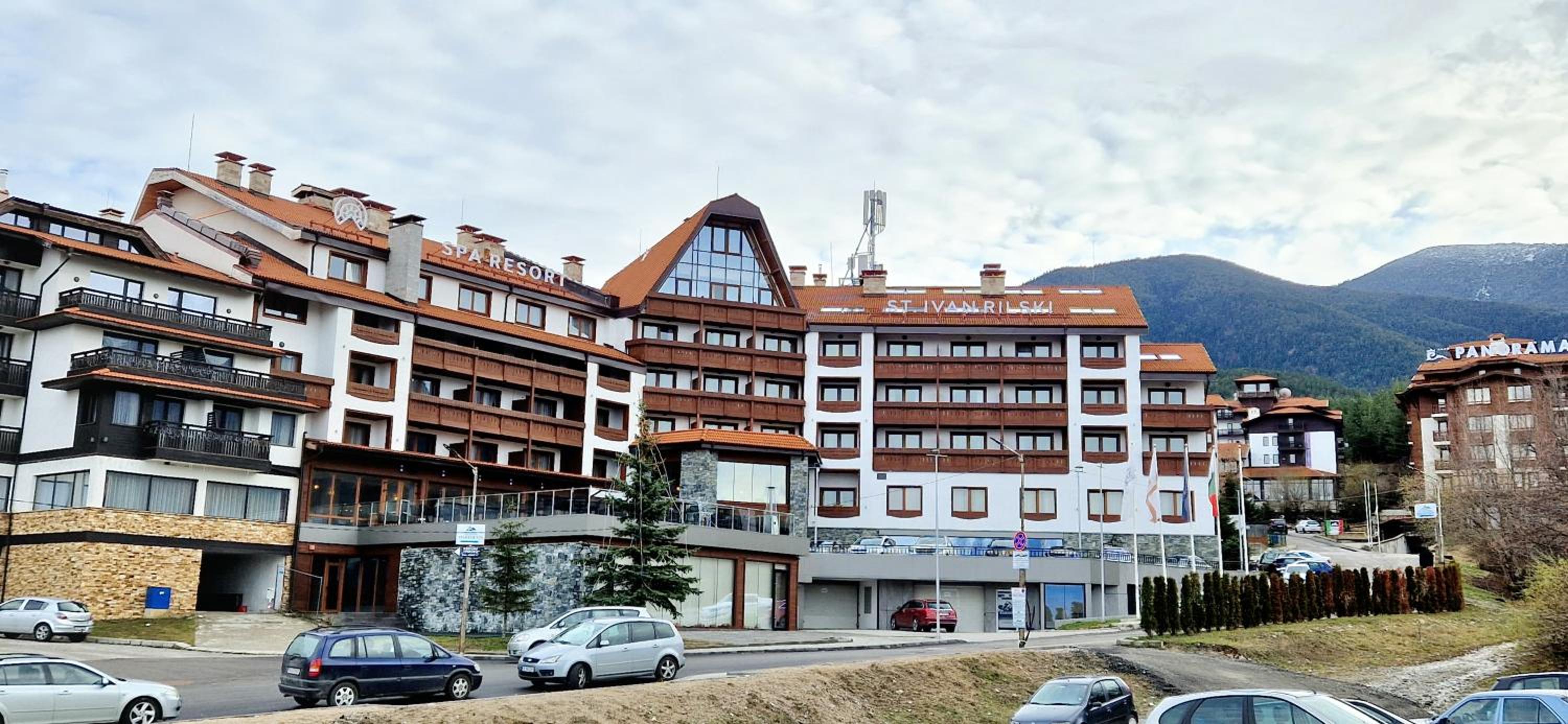 JUMP to Bansko LUXURY STUDIO in SPA resort incl wellness