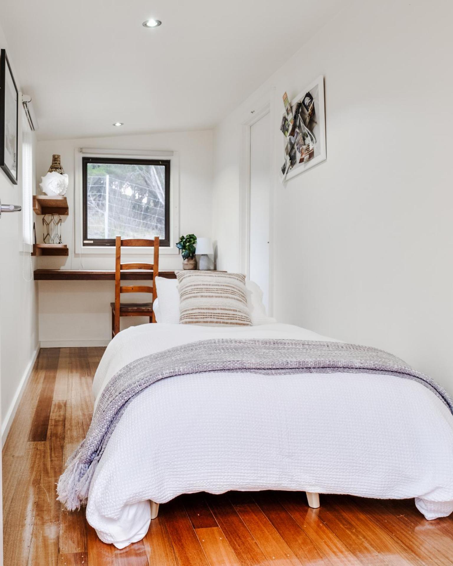 Buttons By The Beach - beach house on King Island