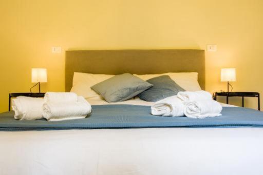 1 Minute from San Pietro - Nicole House