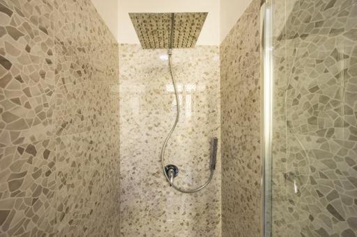 1 Minute from San Pietro - Nicole House