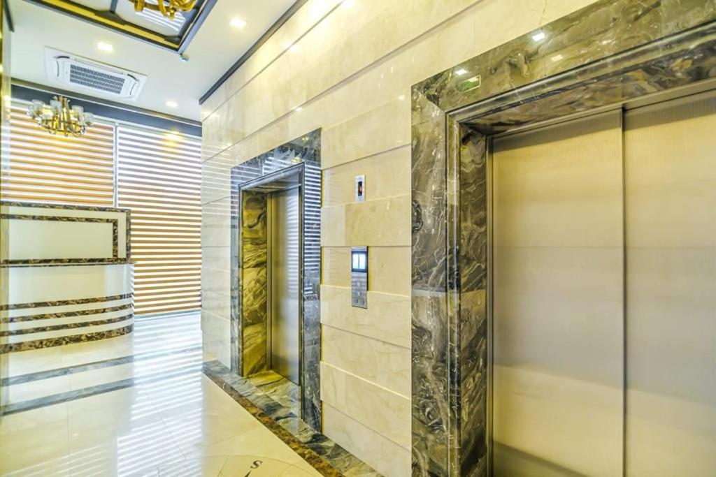HOTEL APARTMENT VIP NEAR COURTYARD MARRIOTT