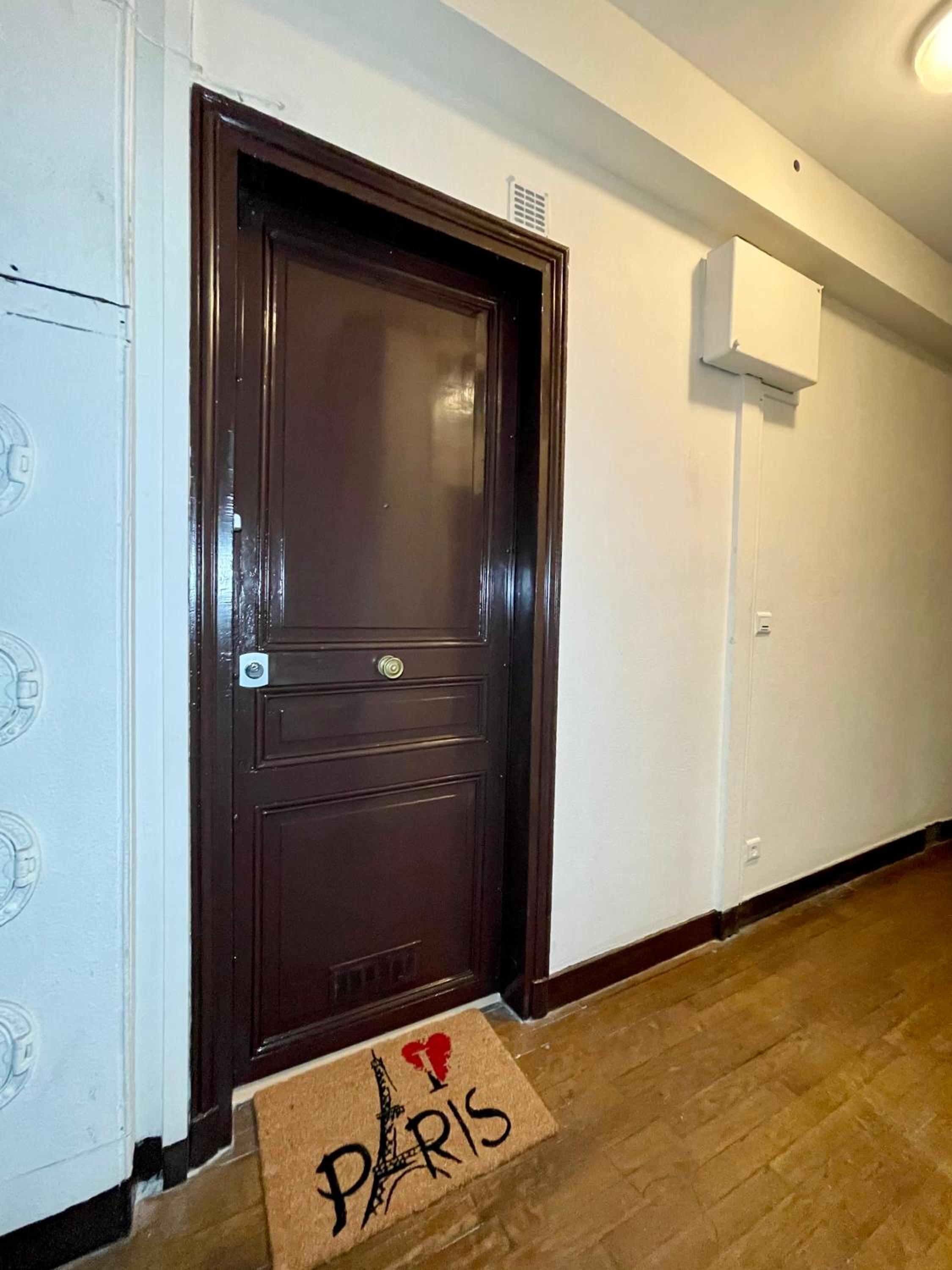 PARIS-ALESIA Super appartement 2 pièces de 39m2 - très cosy pour 1 - 5 personnes totalement refait à NEUF -ENTIRE APARTMENT LUXURIOUS AND WARM -PARIS ALESI