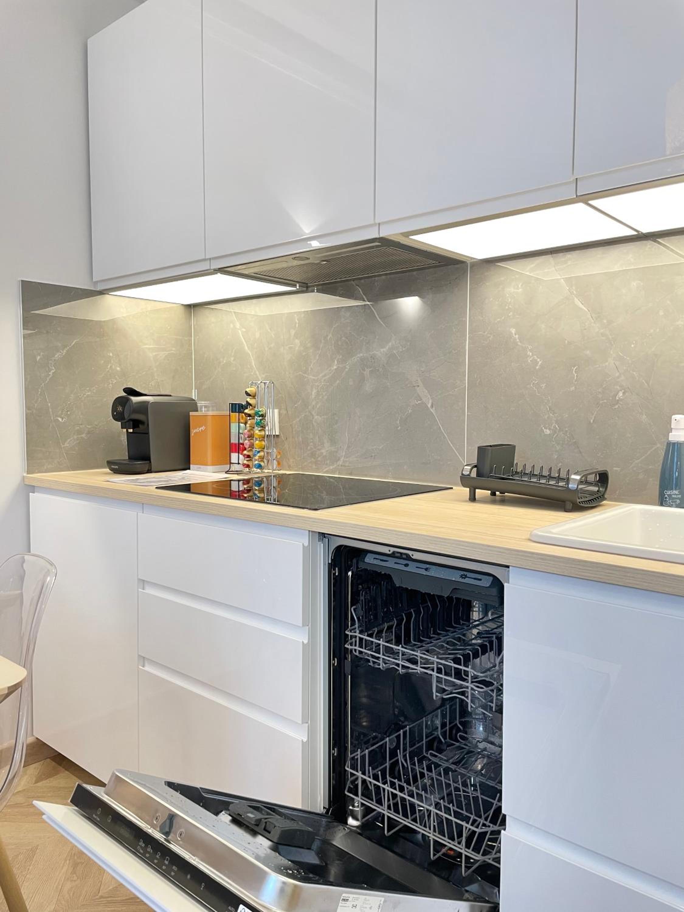 PARIS-ALESIA Super appartement 2 pièces de 39m2 - très cosy pour 1 - 5 personnes totalement refait à NEUF -ENTIRE APARTMENT LUXURIOUS AND WARM -PARIS ALESI