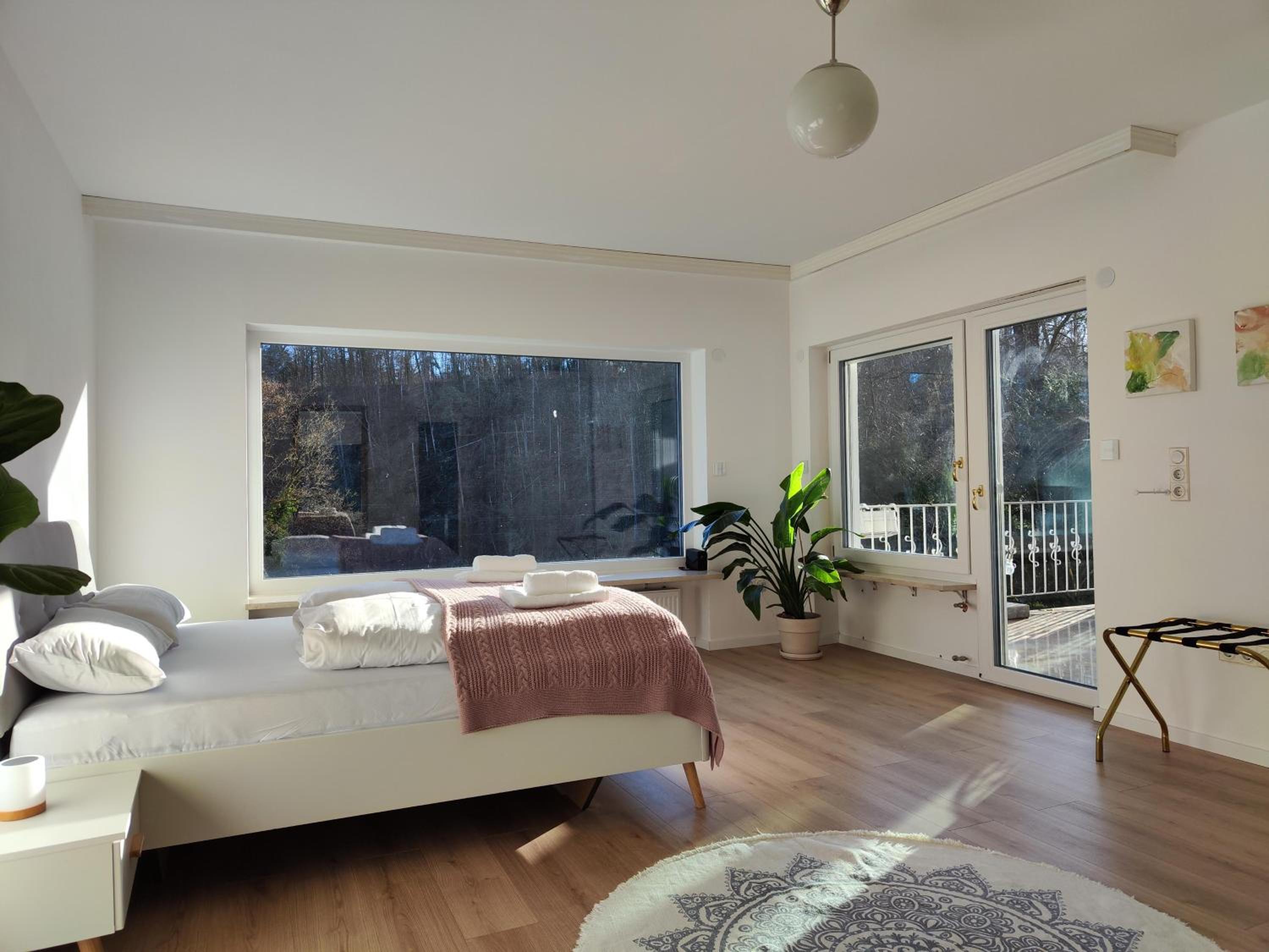 Villa Rheinblick - Riverside Gem near Zurich