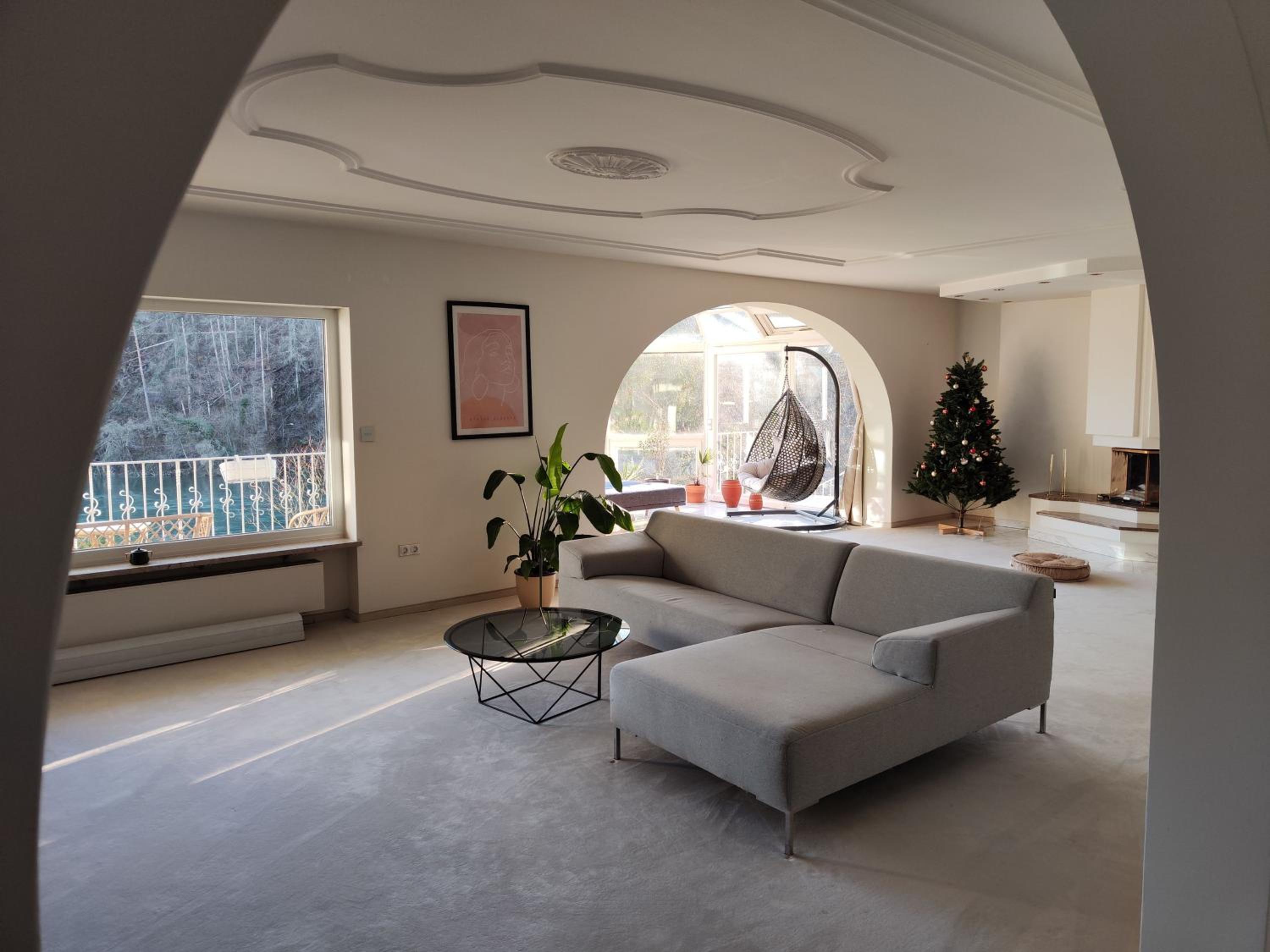 Villa Rheinblick - Riverside Gem near Zurich