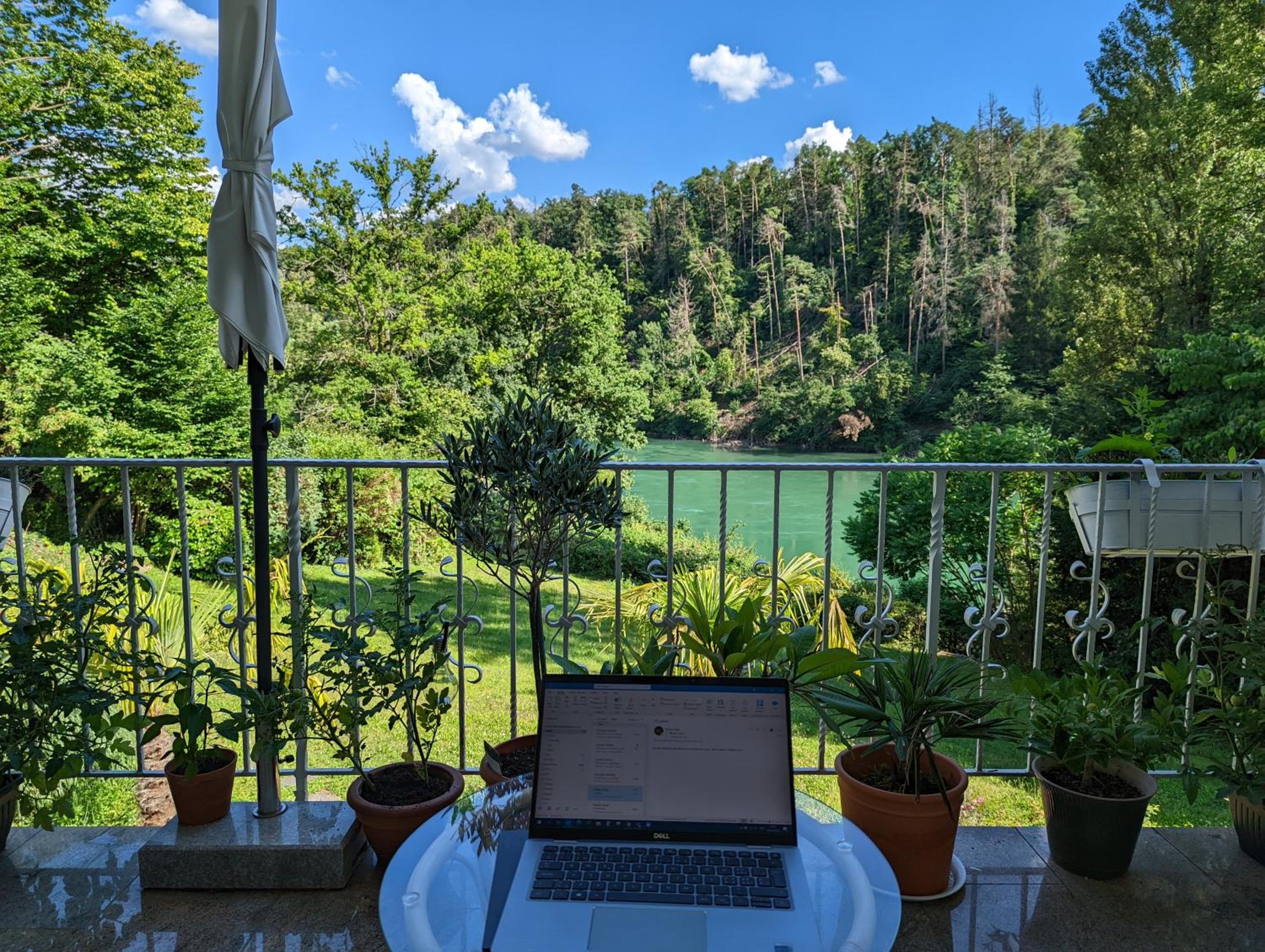 Villa Rheinblick - Riverside Gem near Zurich