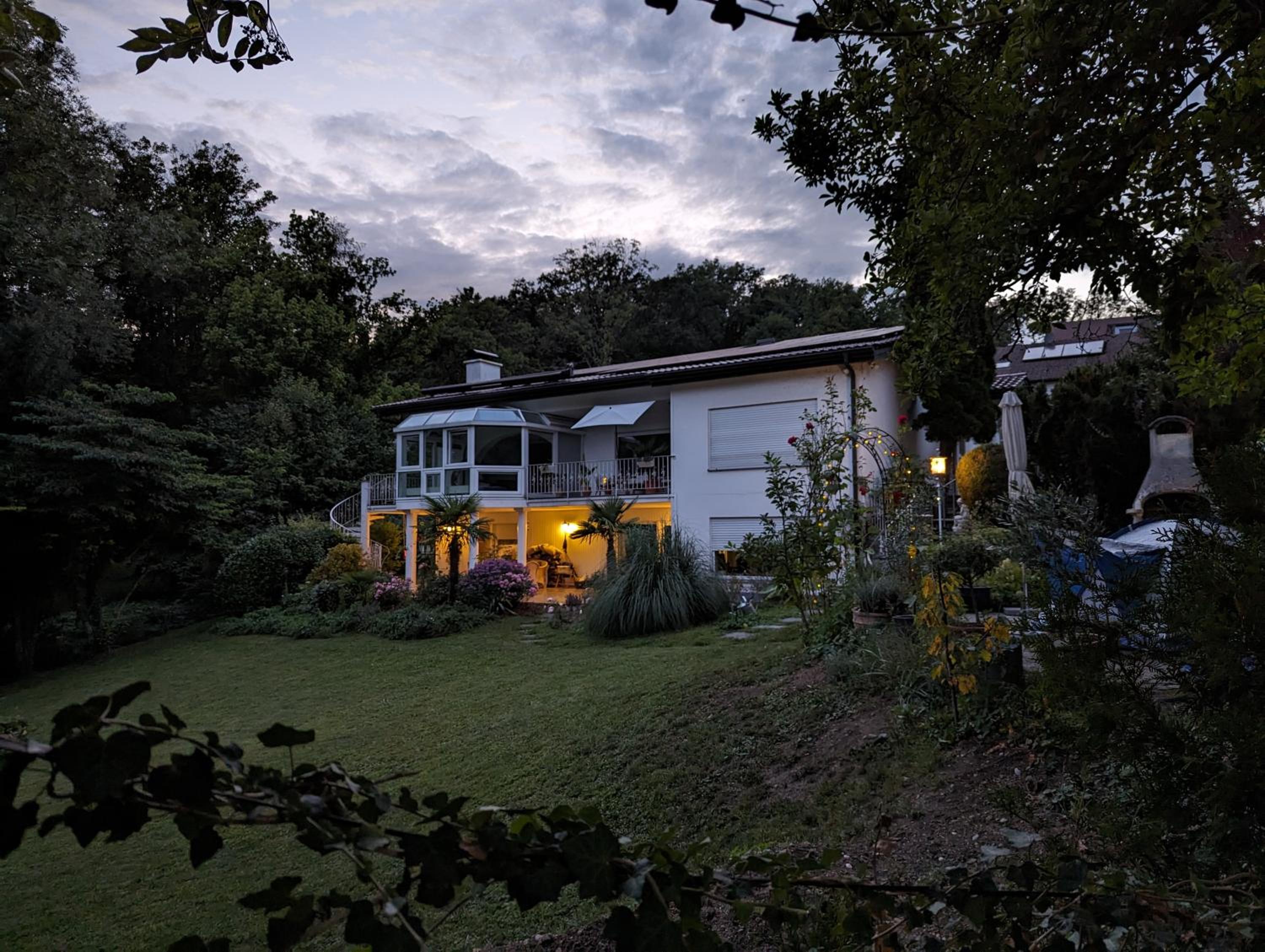 Villa Rheinblick - Riverside Gem near Zurich