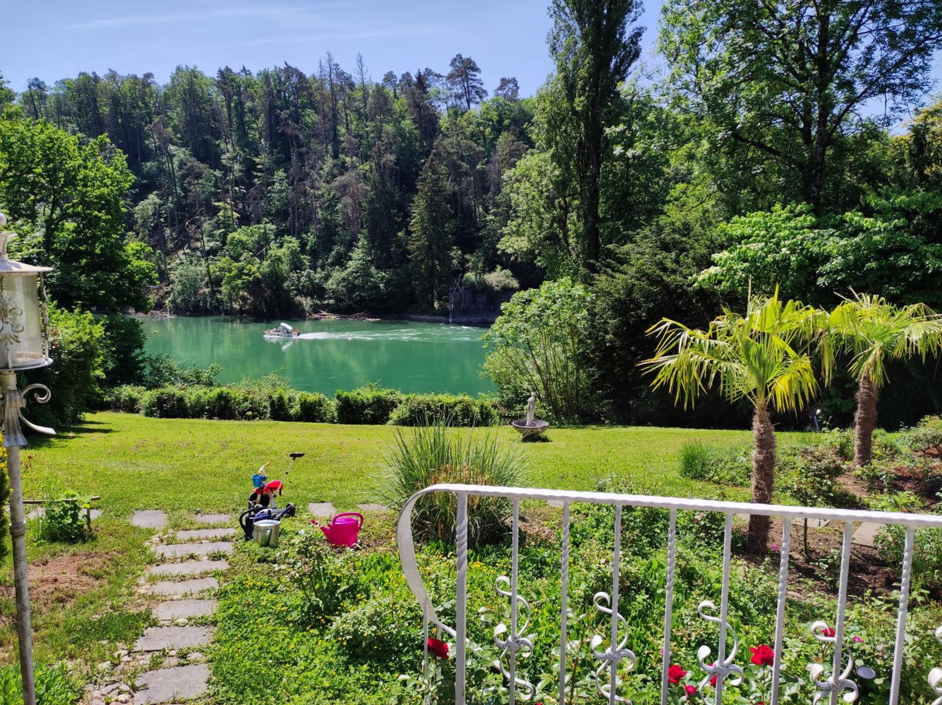 Villa Rheinblick - Riverside Gem near Zurich