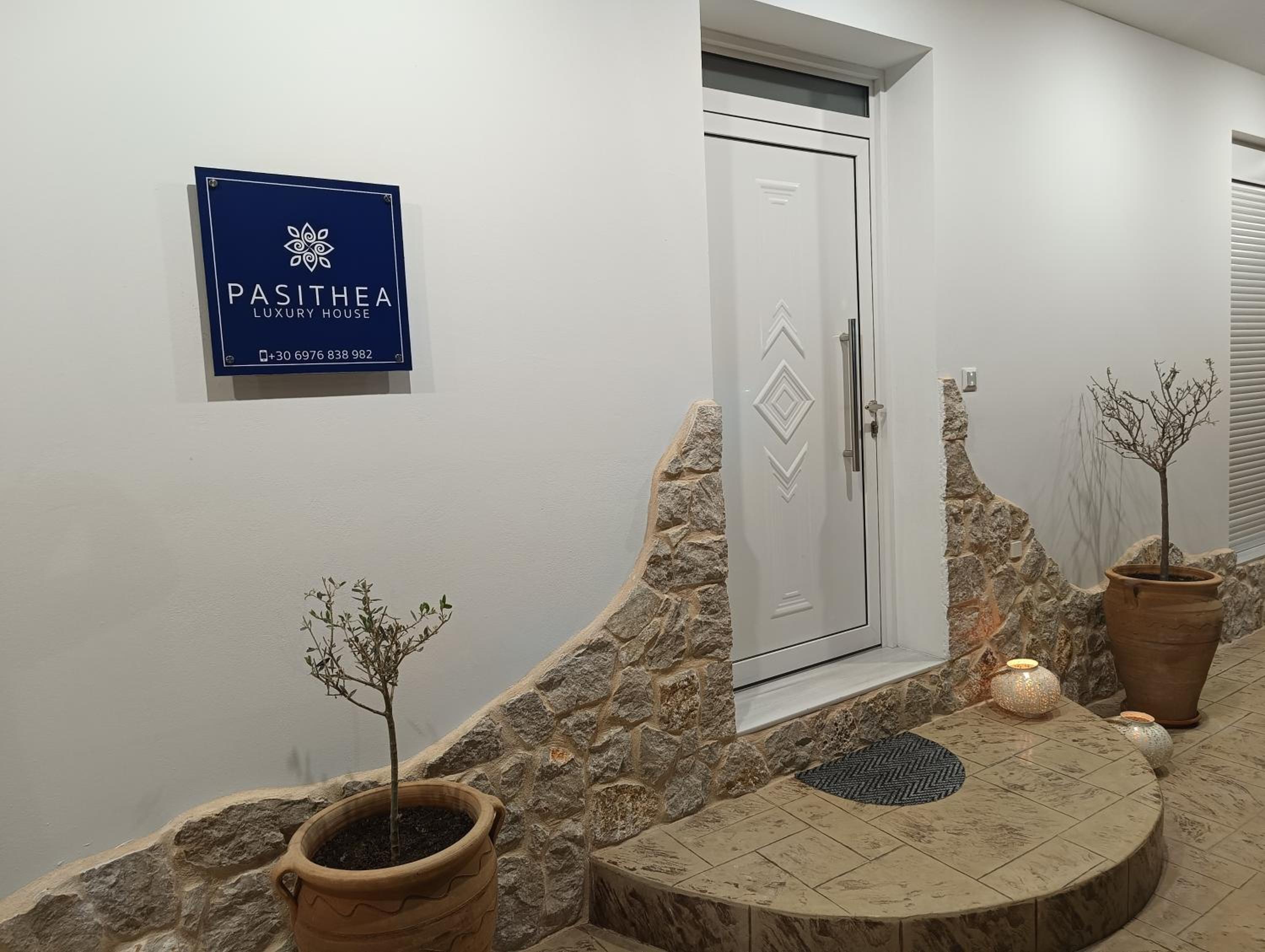 Pasithea Luxury house
