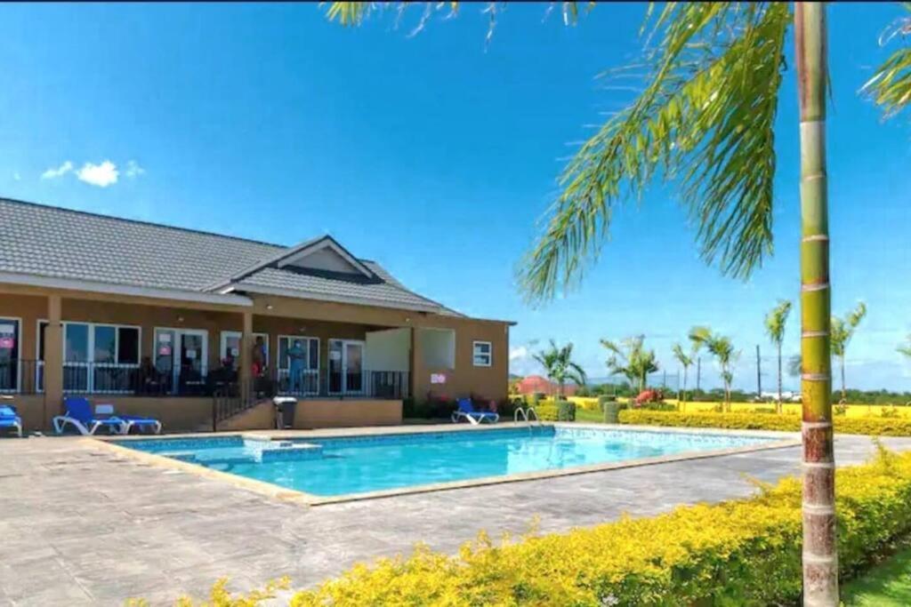 Your ideal home away from home. view 4
